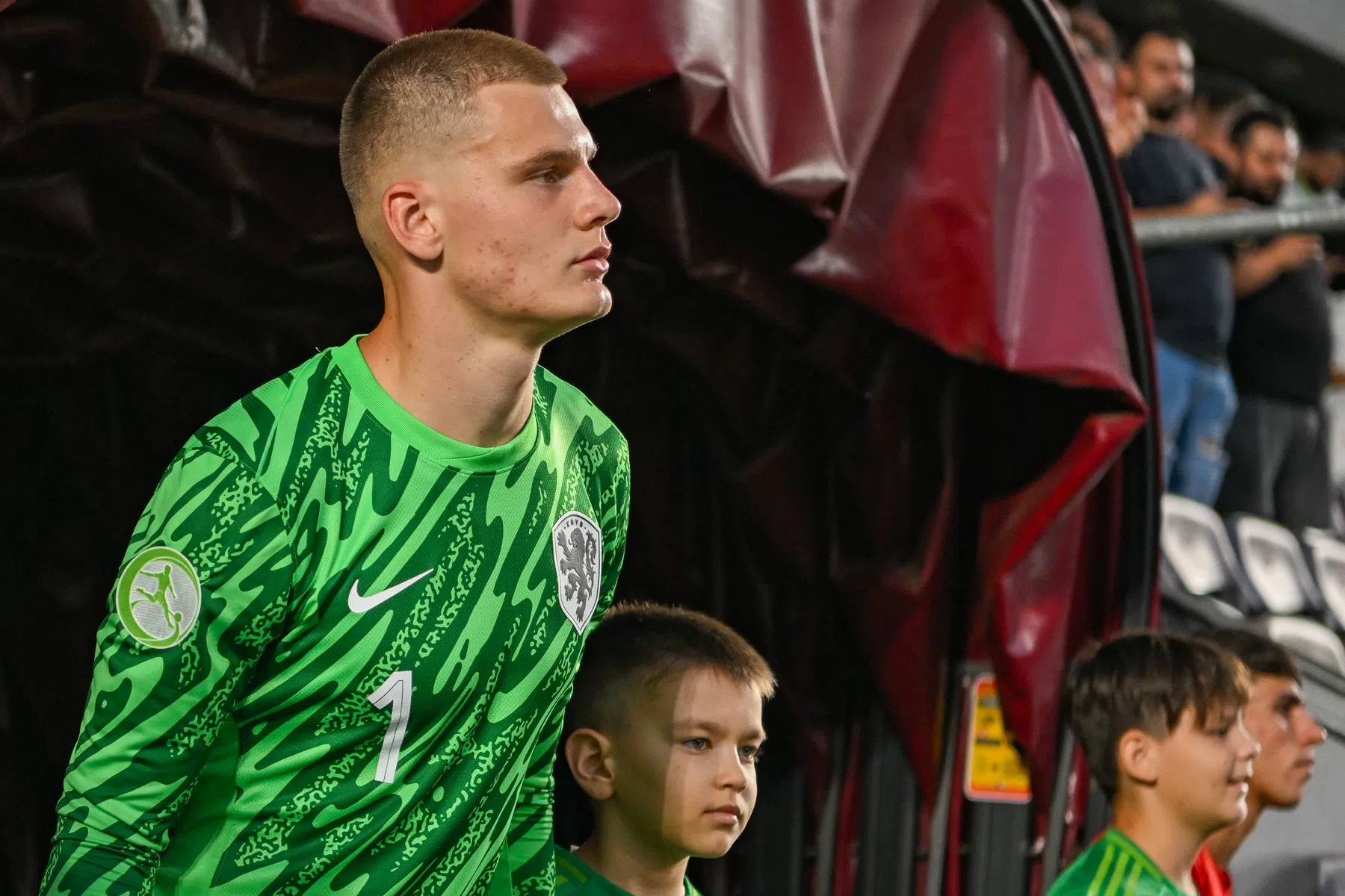 Ajax strikt Joeri Heerkens als nieuwe tweede keeper | VoetbalNieuws