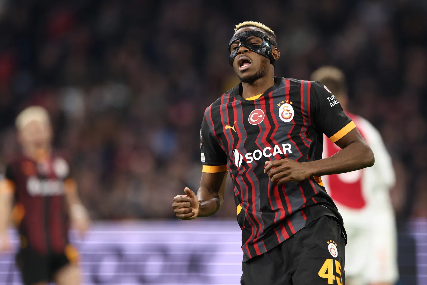 Osimhen naar Galatasaray voor recordbedrag | VoetbalNieuws