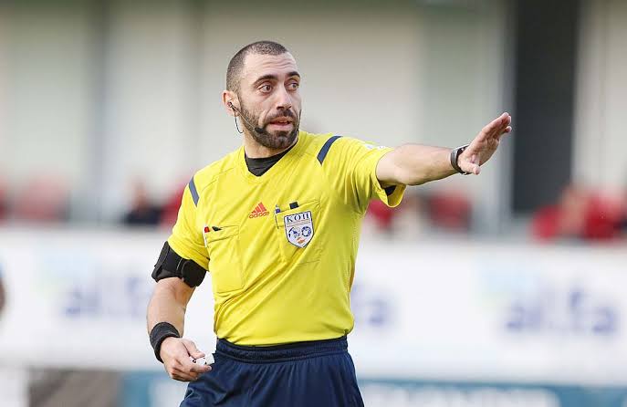Scheidsrechter Utrecht - Sheriff: Theouli fluit duel | VoetbalNieuws