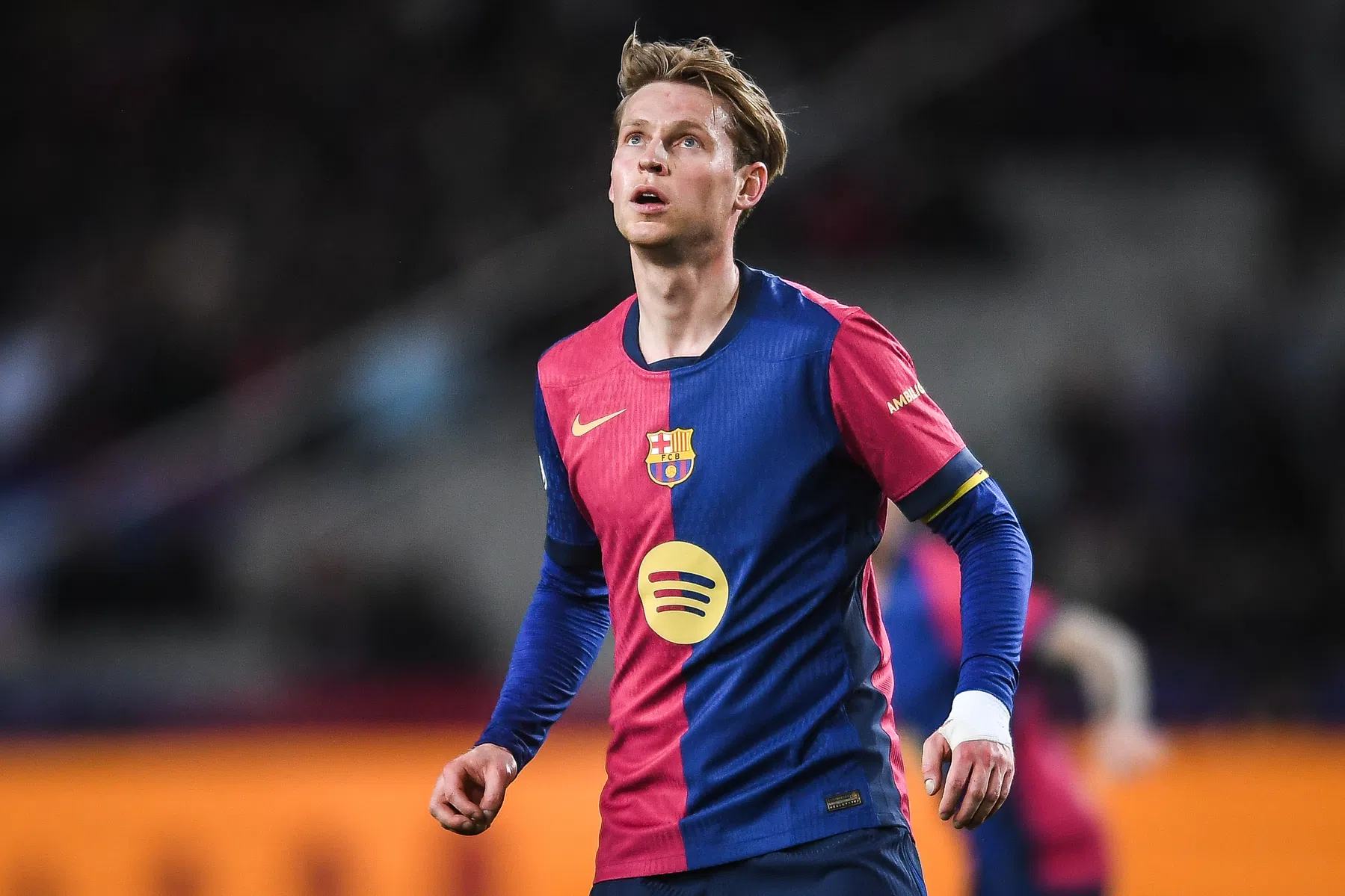 FC Barcelona wil Frenkie de Jong langer binden | VoetbalNieuws