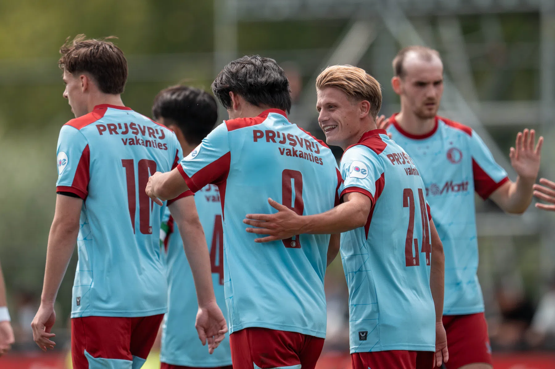 Feyenoord krijgt boost: Steijn en Targhalline terug tegen Eagles | VN