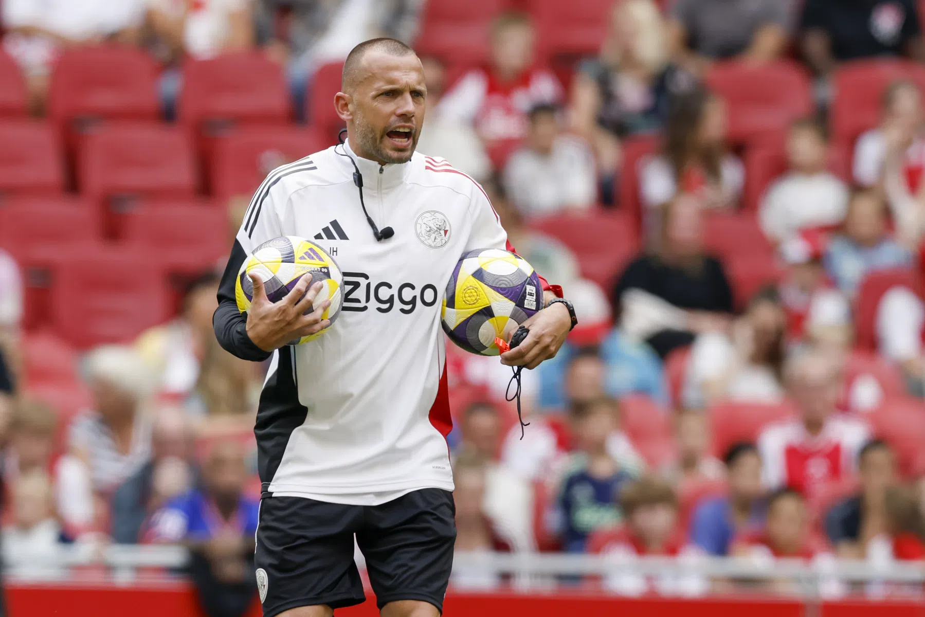 Heitinga bevestigt Hato-vertrek naar Chelsea | VoetbalNieuws