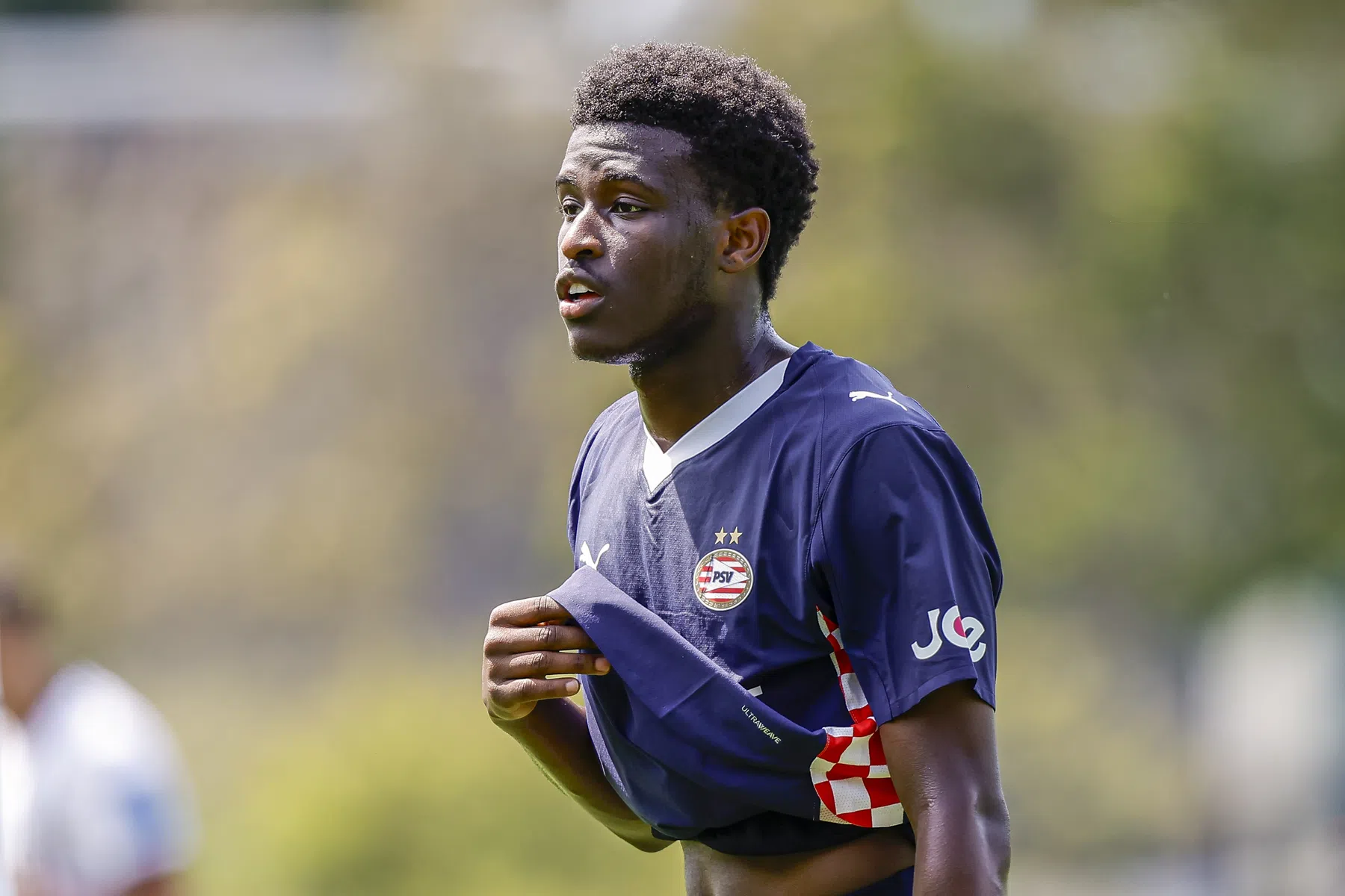 Veerman blijft sleutelspeler, Babadi mogelijk naar Volendam | VoetbalNieuws