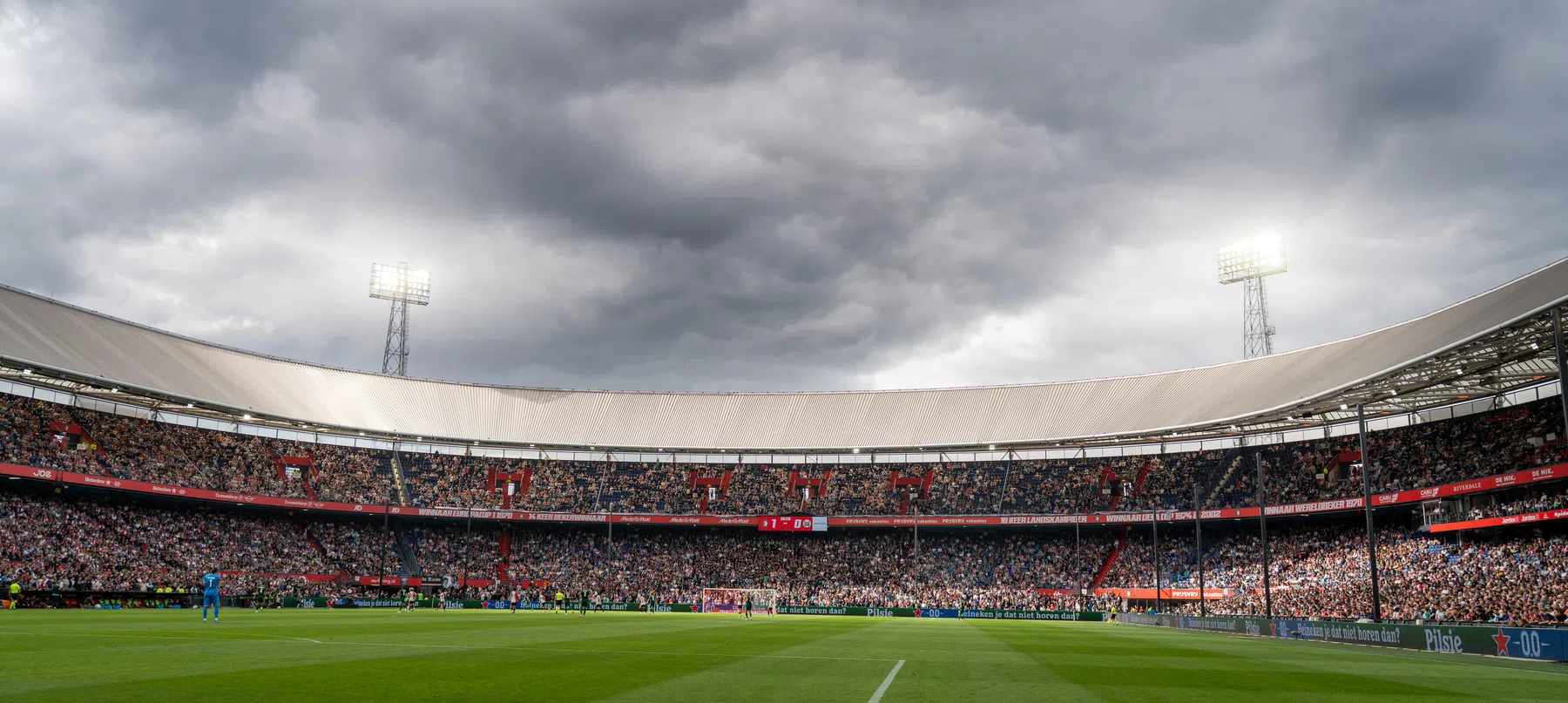 Feyenoord eert Ove Kindvall tegen Fenerbahçe | VoetbalNieuws