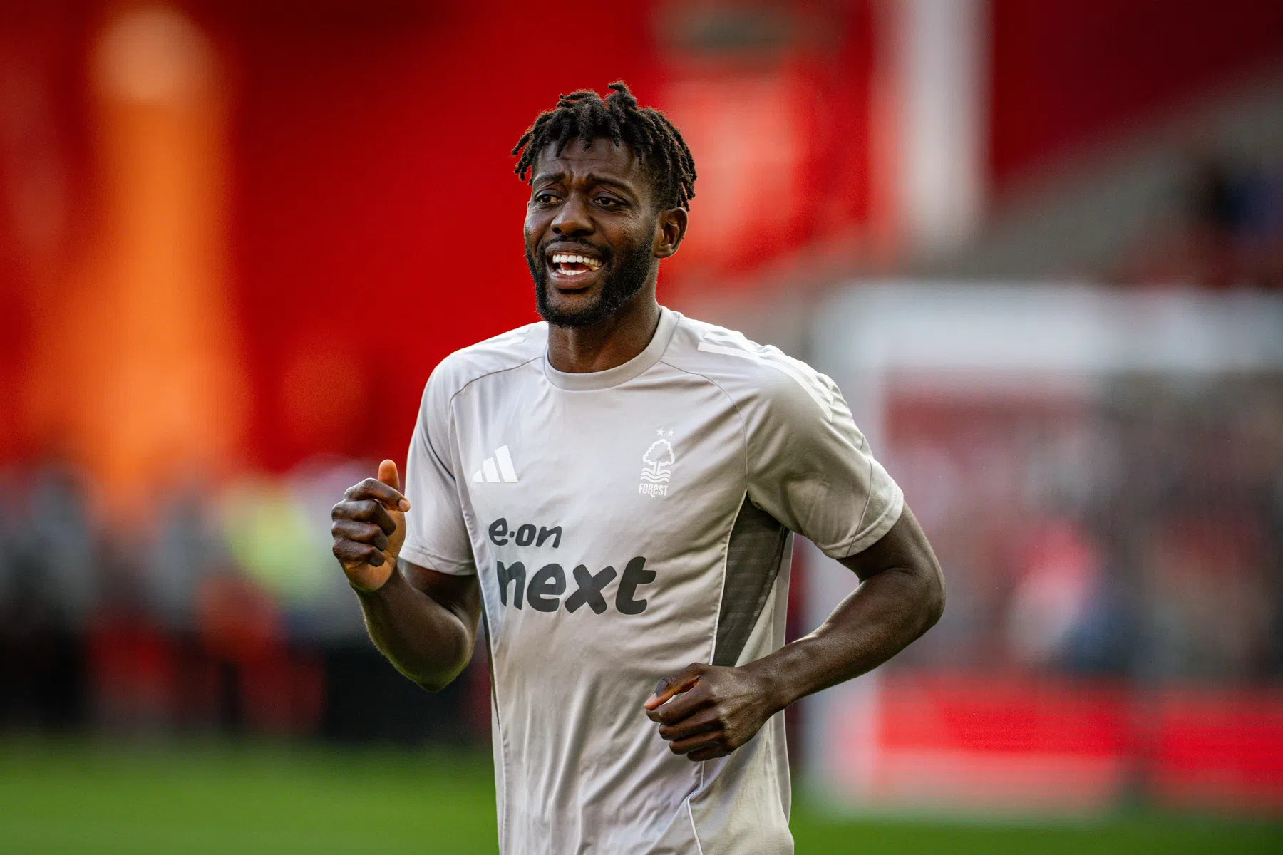 Douglas Luiz op weg naar Nottingham Forest, Sangaré in beeld bij Juventus | Voetba