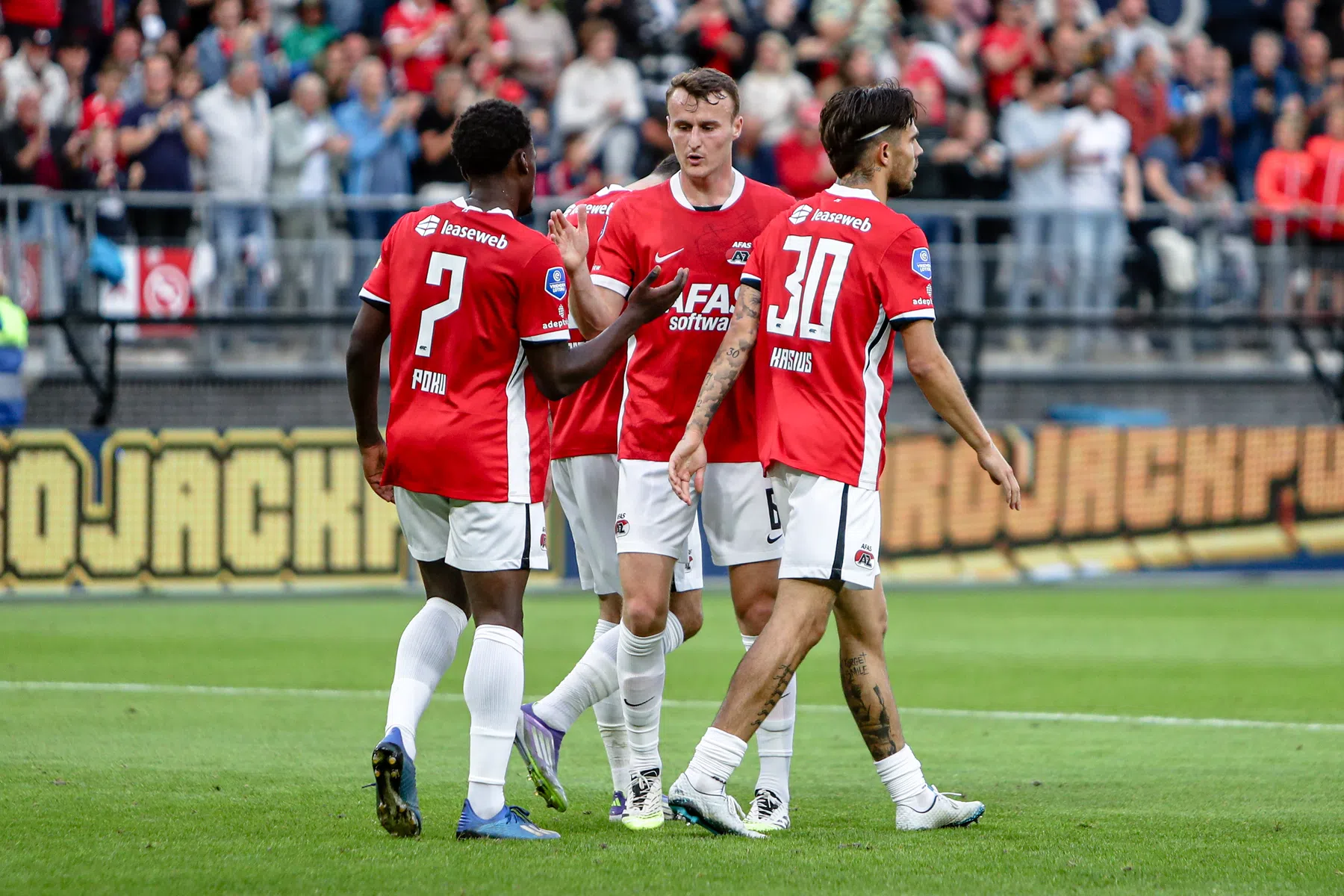AZ wint overtuigend van Vaduz dankzij Parrott en Meerdink | VoetbalNieuws