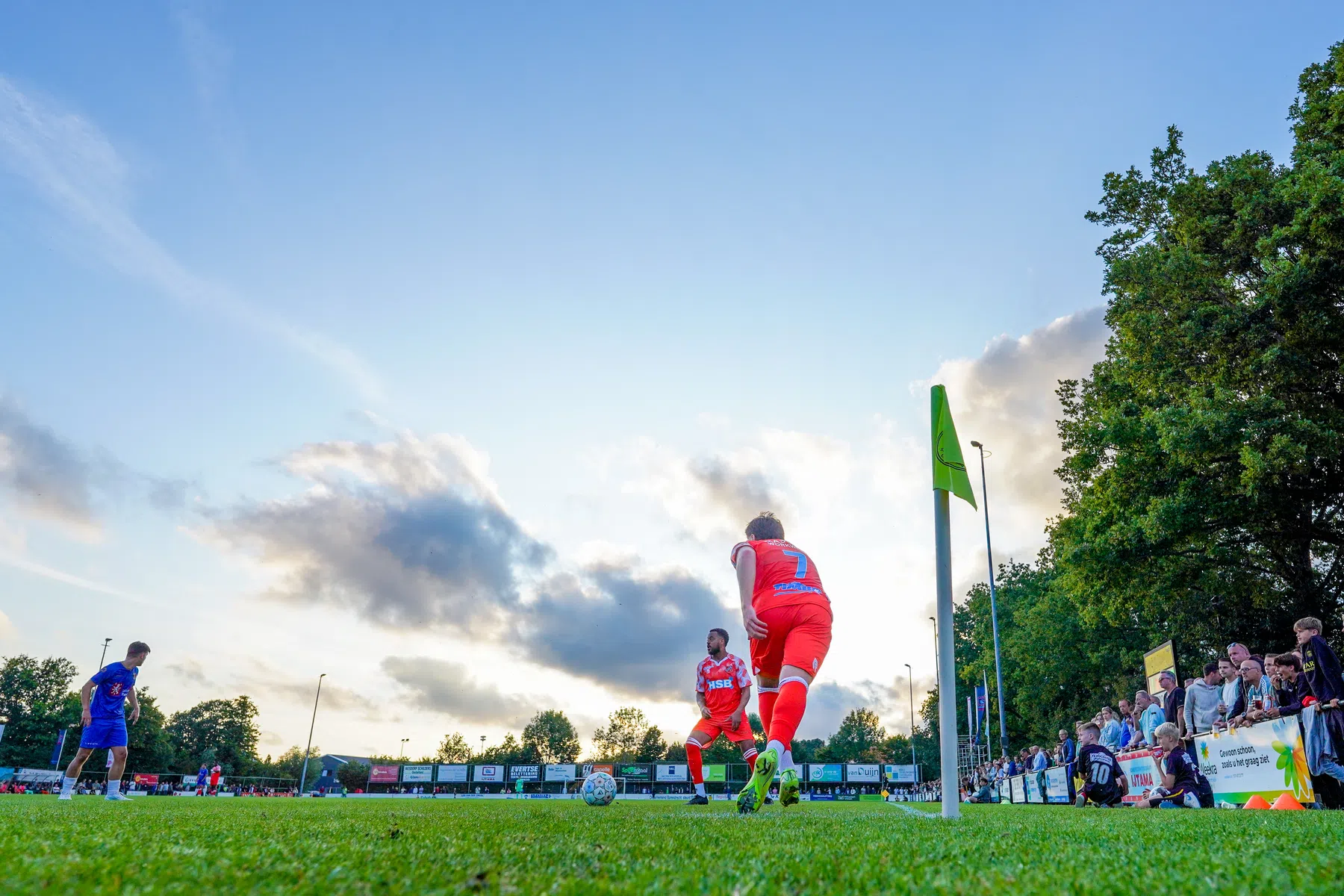 Veld FC Volendam te kort bevonden, club werkt aan oplossing | VoetbalNieuws