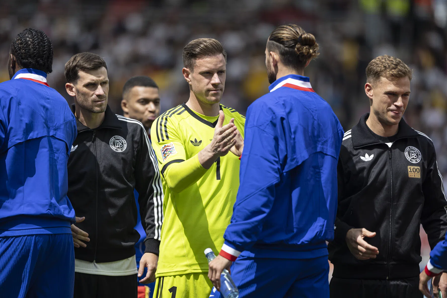 Ter Stegen verzoent zich met Barcelona en roept op tot eenheid | VoetbalNieuws