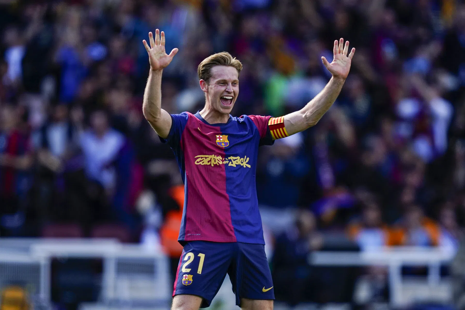 Contractverlenging De Jong bij Barça vertraagd door conflict | VoetbalNieuws