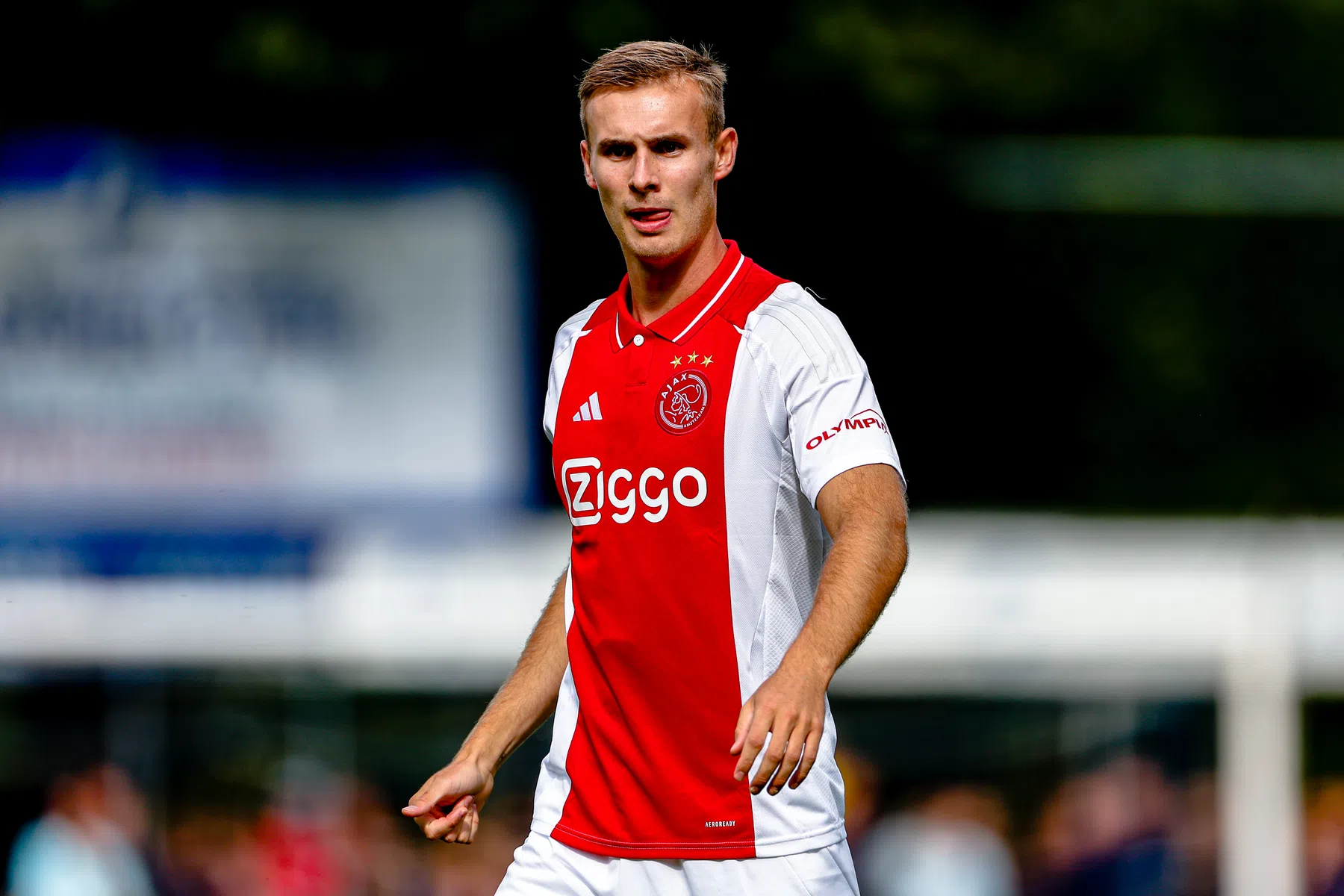 Ajax-middenvelder Mannsverk vertrekt op huurbasis naar Sparta Praag | VN