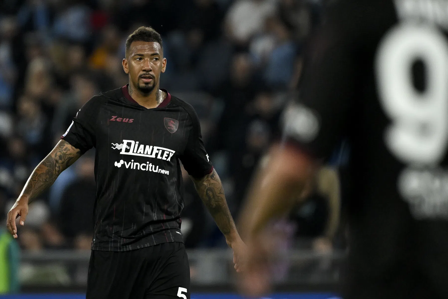 Boateng vertrekt per direct bij LASK na ontbinding contract | VoetbalNieuws