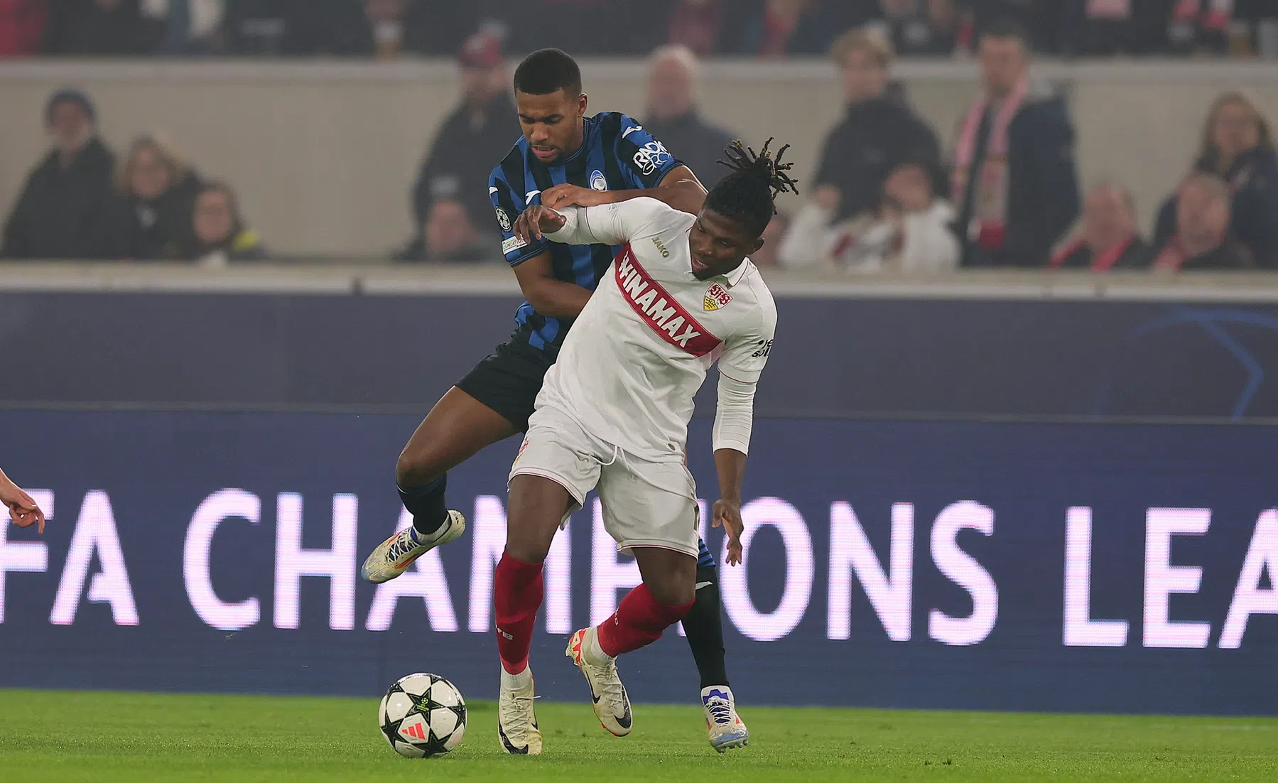 Feyenoord en Besiktas strijden om El Bilal Touré | VoetbalNieuws