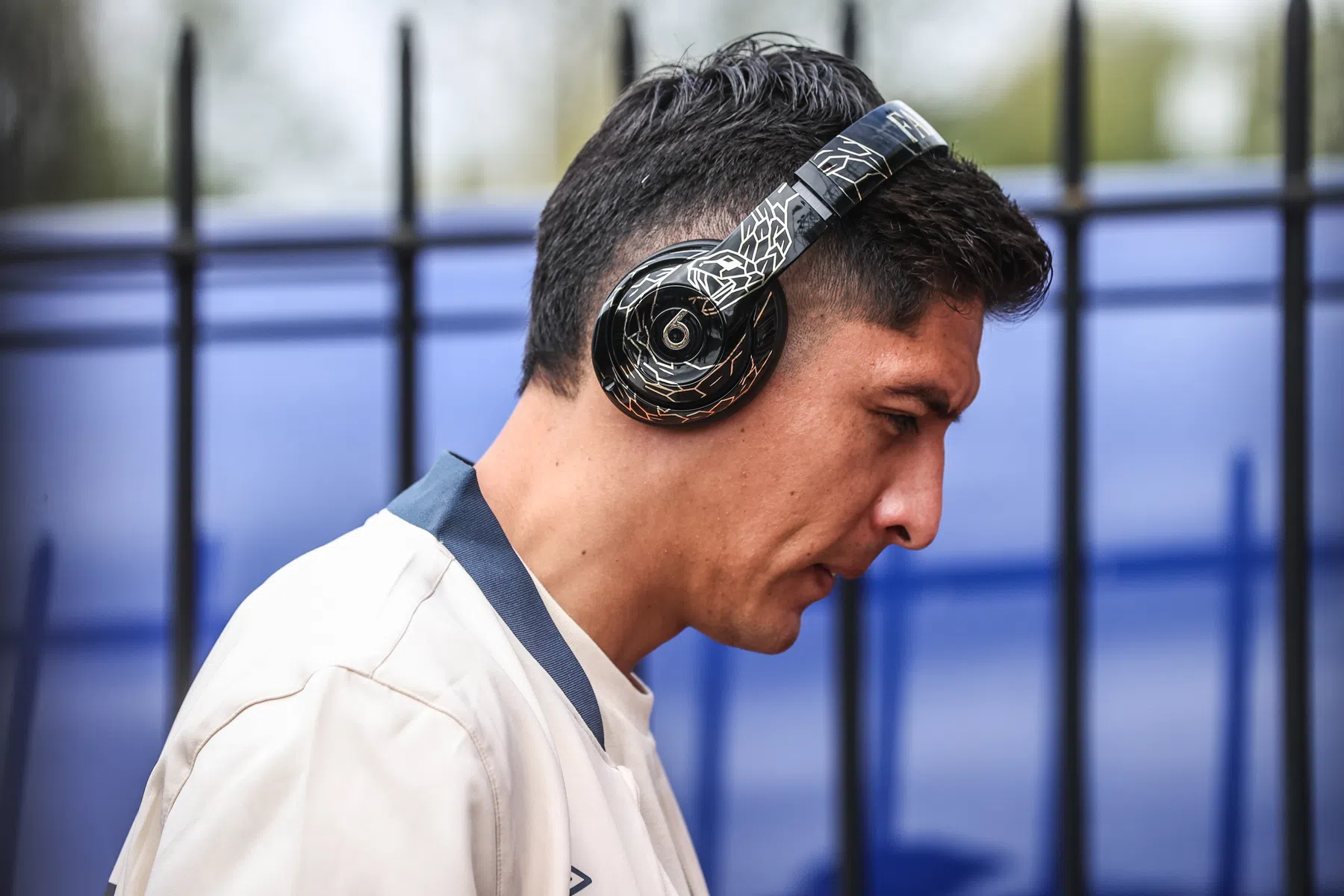 Ajax-directeur Beuker in Istanbul voor gesprek over Álvarez | VoetbalNieuws