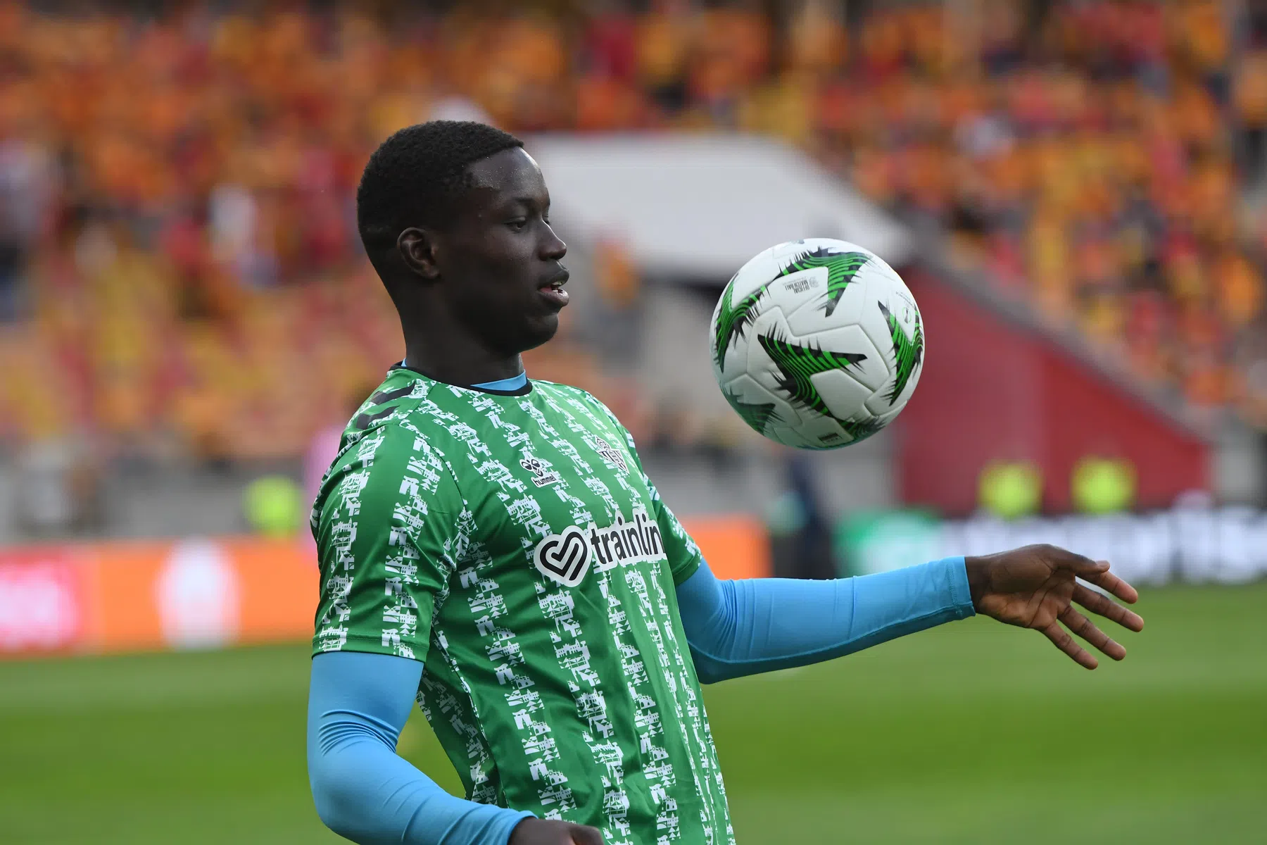 Real Betis verhuurt Nobel Mendy aan Rayo Vallecano voor één seizoen | VoetbalNieuw