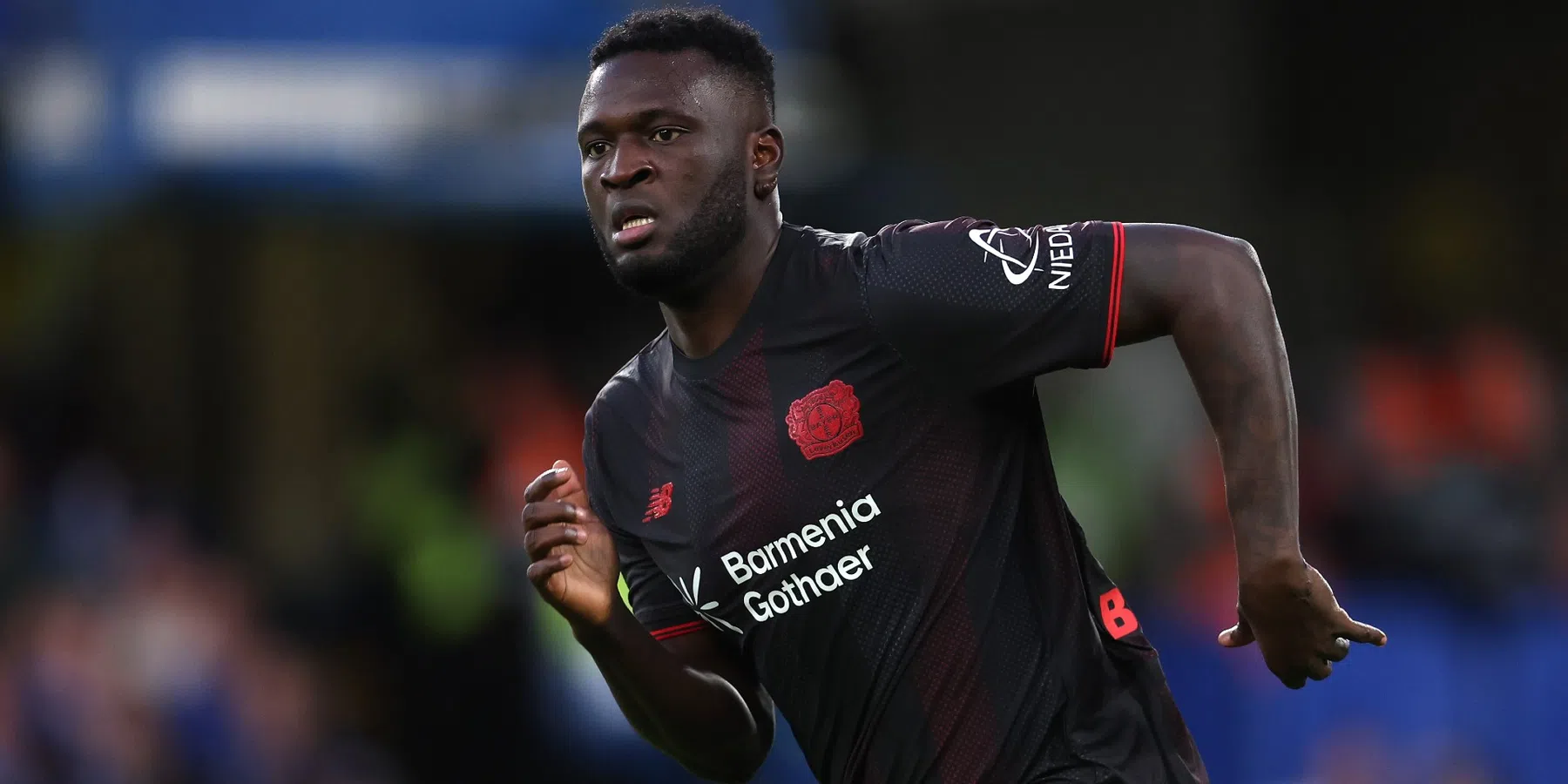 'Ten Hag lijkt topspits kwijt te raken: speler bereikt akkoord met AC Milan'