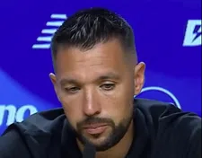 Thumbnail for article: Farioli lovend over De Jong na ruime zege: 'Blij dat je ernaar vraagt'