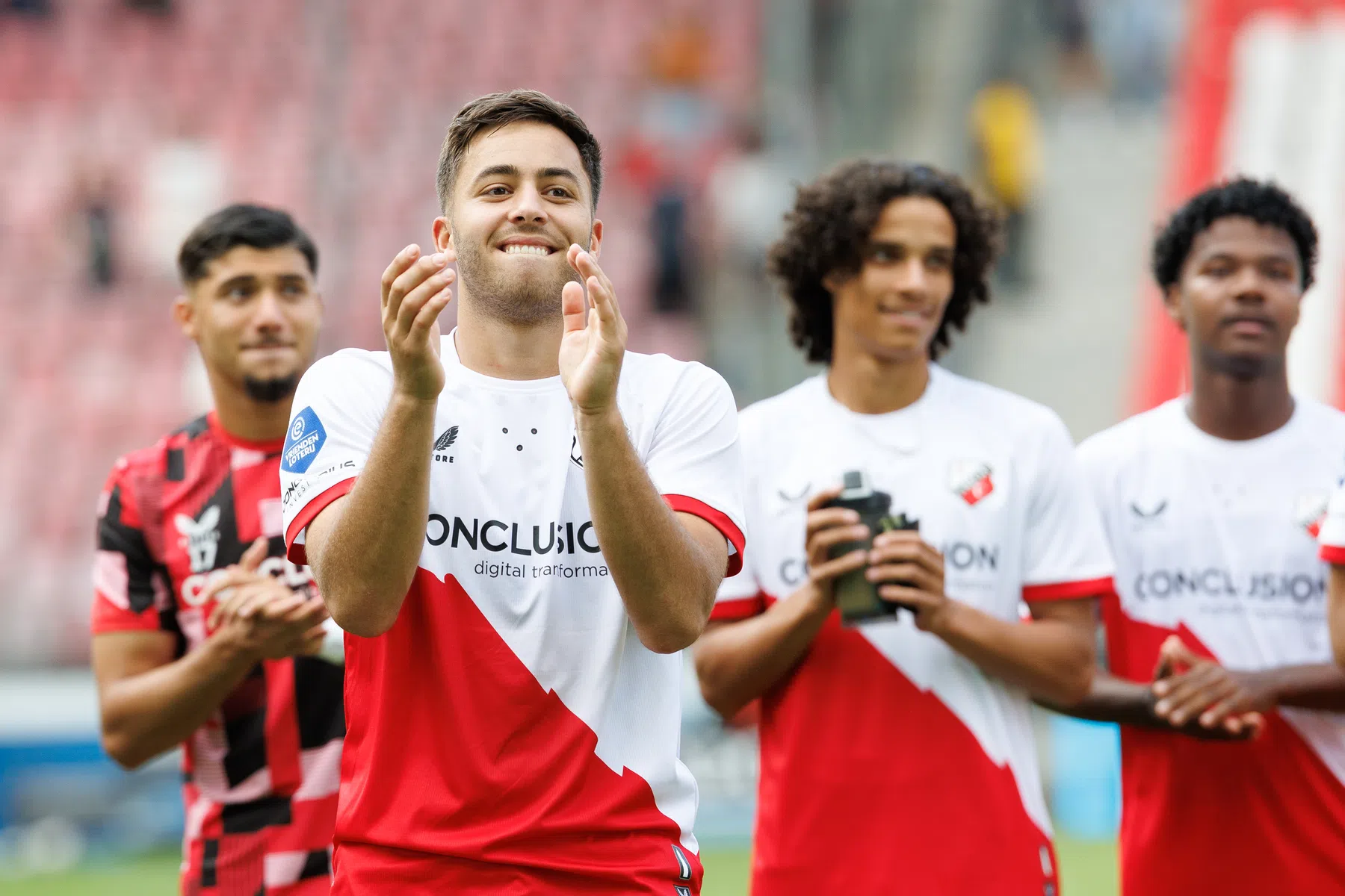 Spartak Moskou meldt zich voor El Karouani van FC Utrecht | VoetbalNieuws