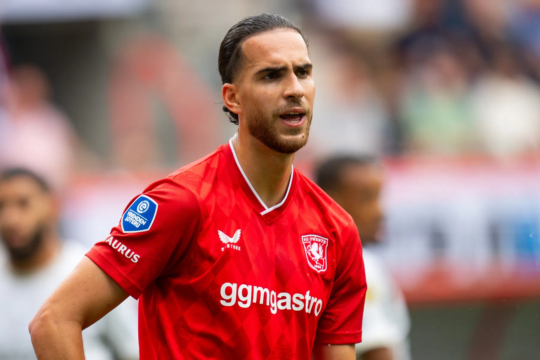 Zerrouki staat open voor buitenlandse transfer na seizoen | VN