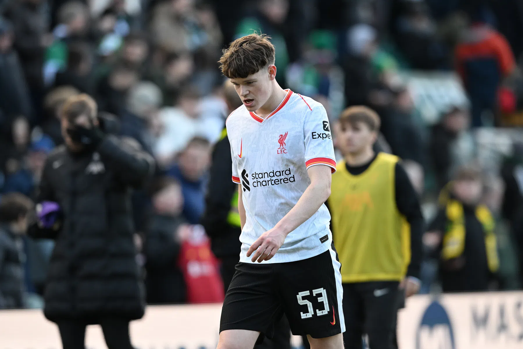 Ajax huurt James McConnell één seizoen van Liverpool | VoetbalNieuws
