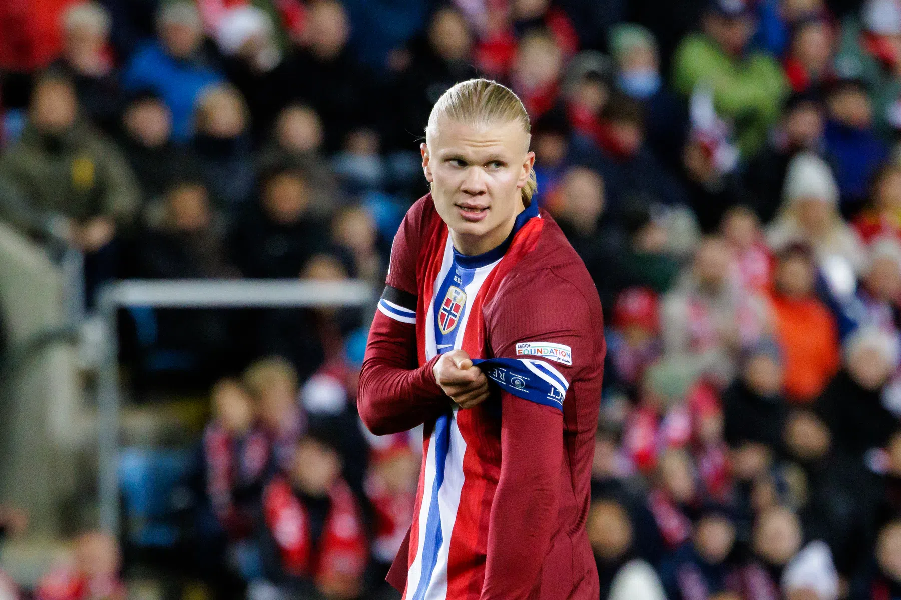 Erling Haaland speelt interlands voortaan met ‘Braut Haaland’ op zijn shirt | VN