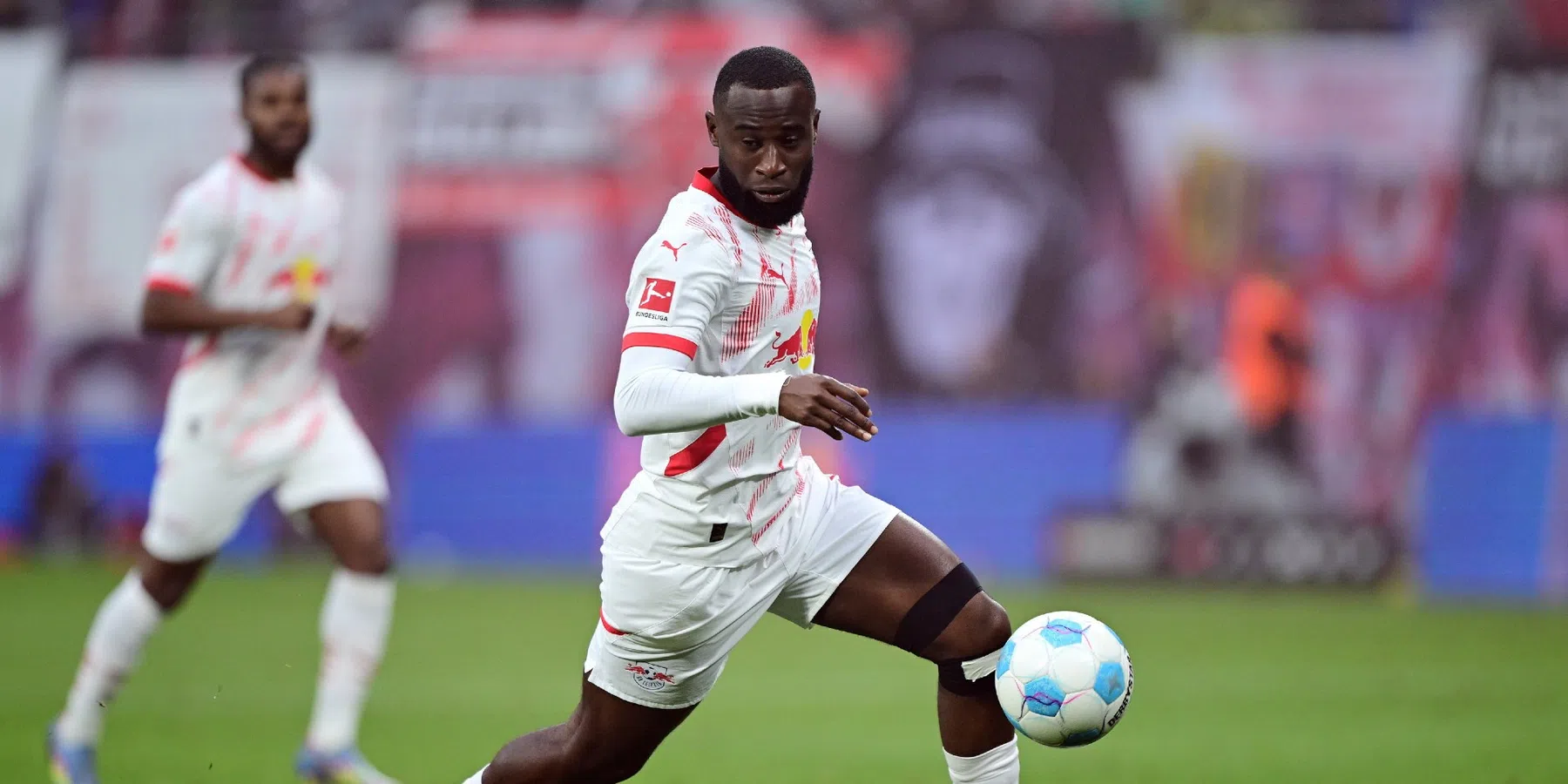 Arrestatie na racisme tegen Geertruida in derby | VN