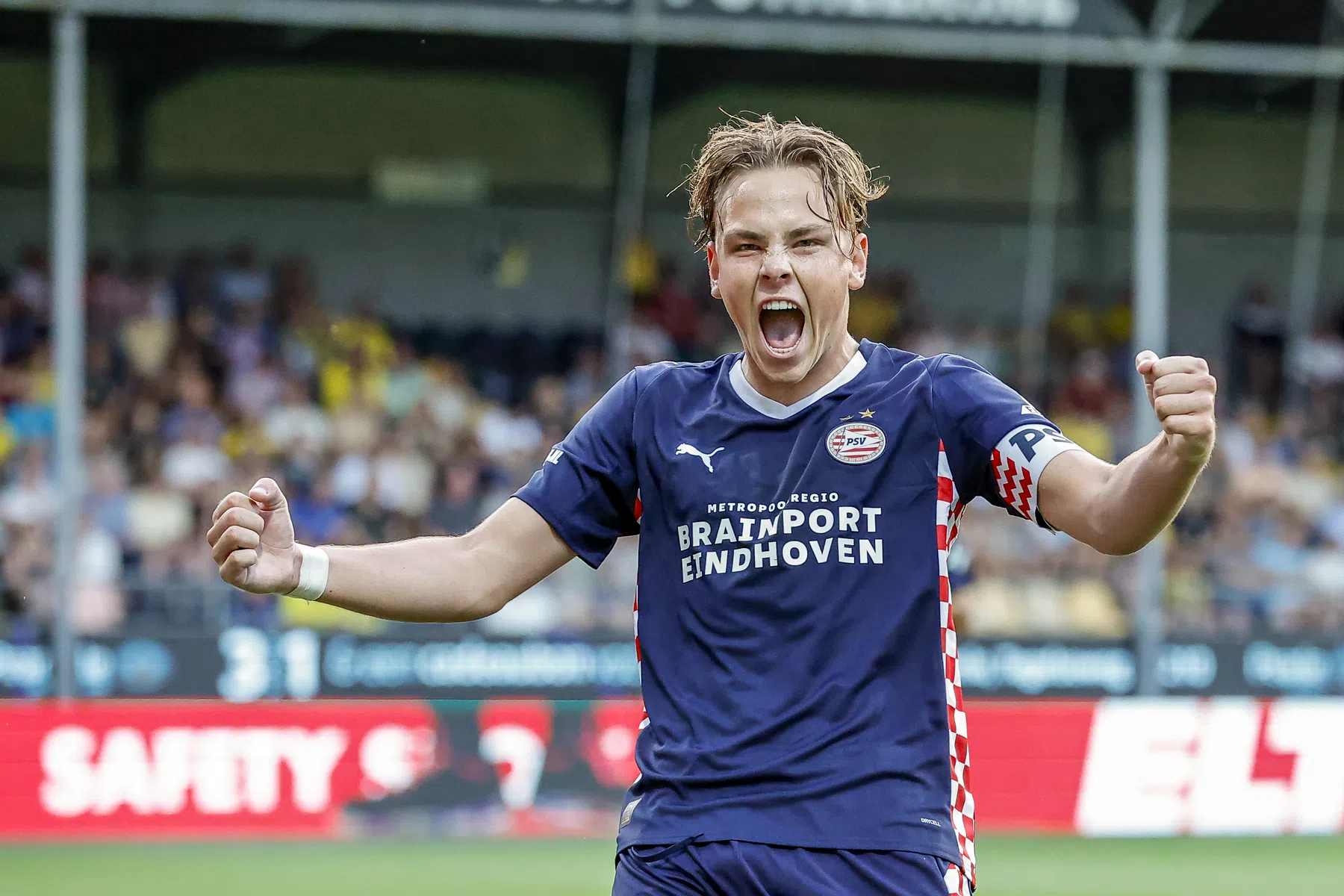 Van Duiven blijft PSV trouw ondanks miljoenbod Dinamo Kiev | VoetbalNieuws