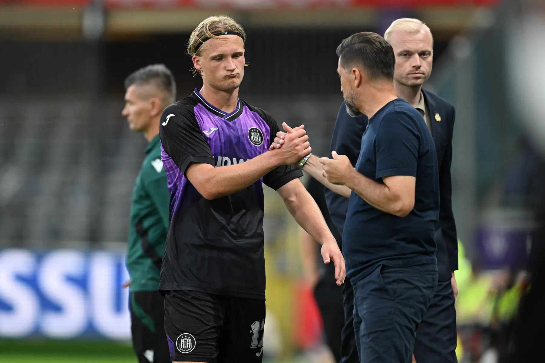 Transfer Dolberg op dood spoor: Ajax en Anderlecht nog zonder akkoord | VN