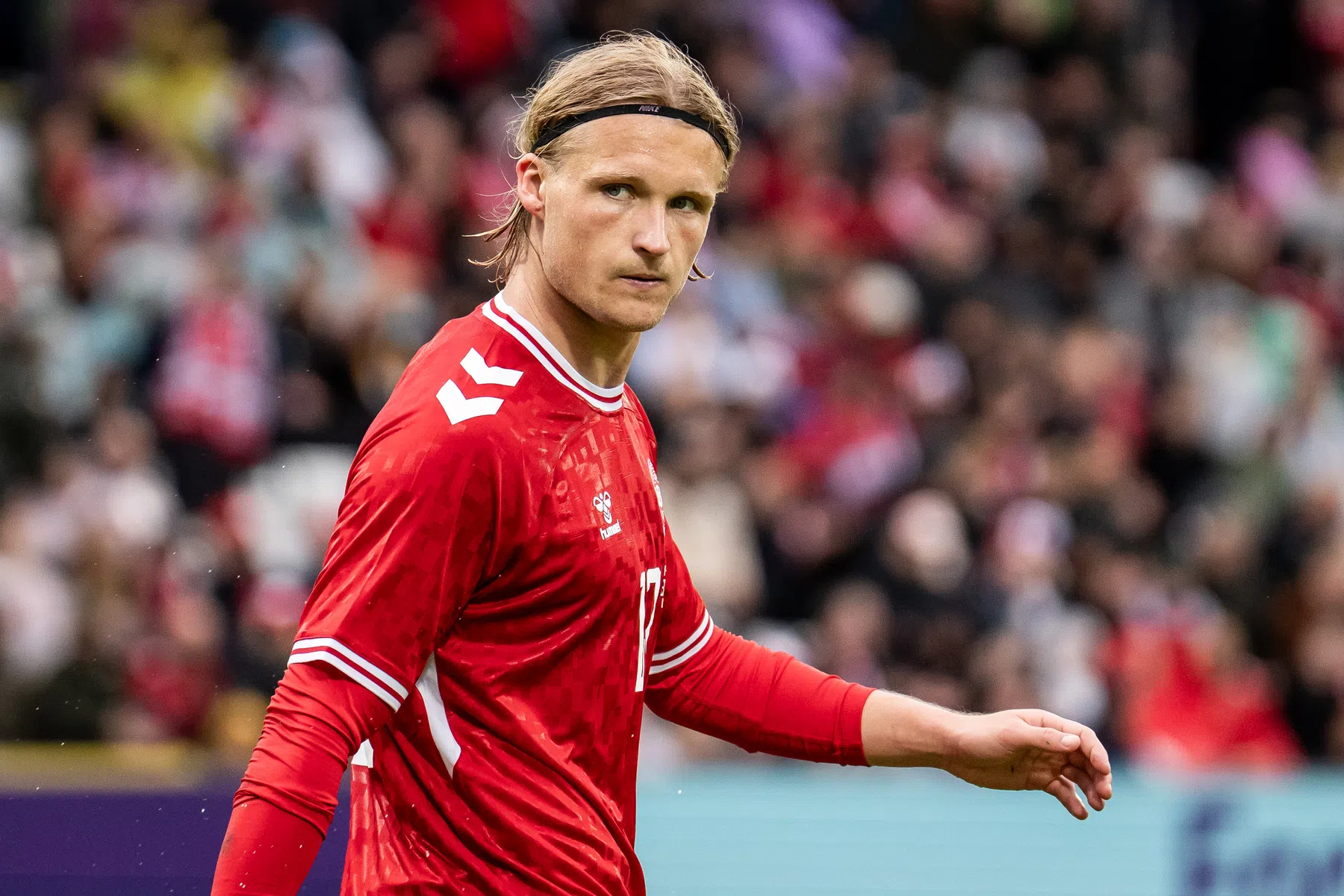 Dolberg wil terug naar Ajax: speler sprak al met Heitinga | VoetbalNieuws