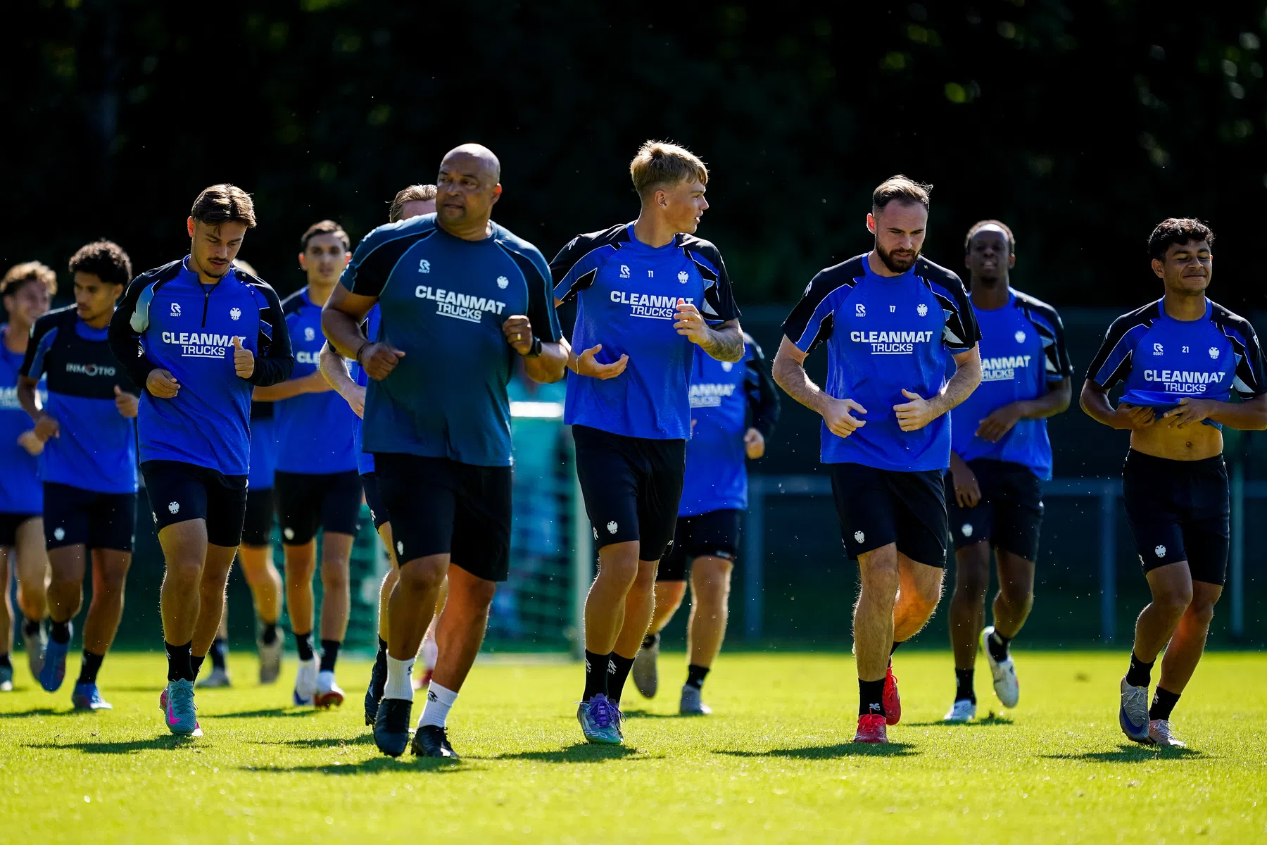 Vitesse test bekende namen tijdens proeftrainingen na licentieherstel | VN