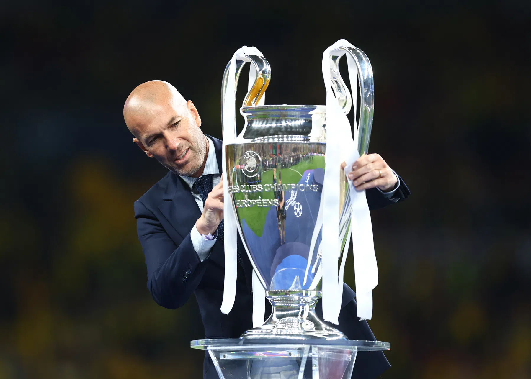 ‘Zidane topkandidaat om Deschamps na WK 2026 op te volgen bij Frankrijk’ | VN