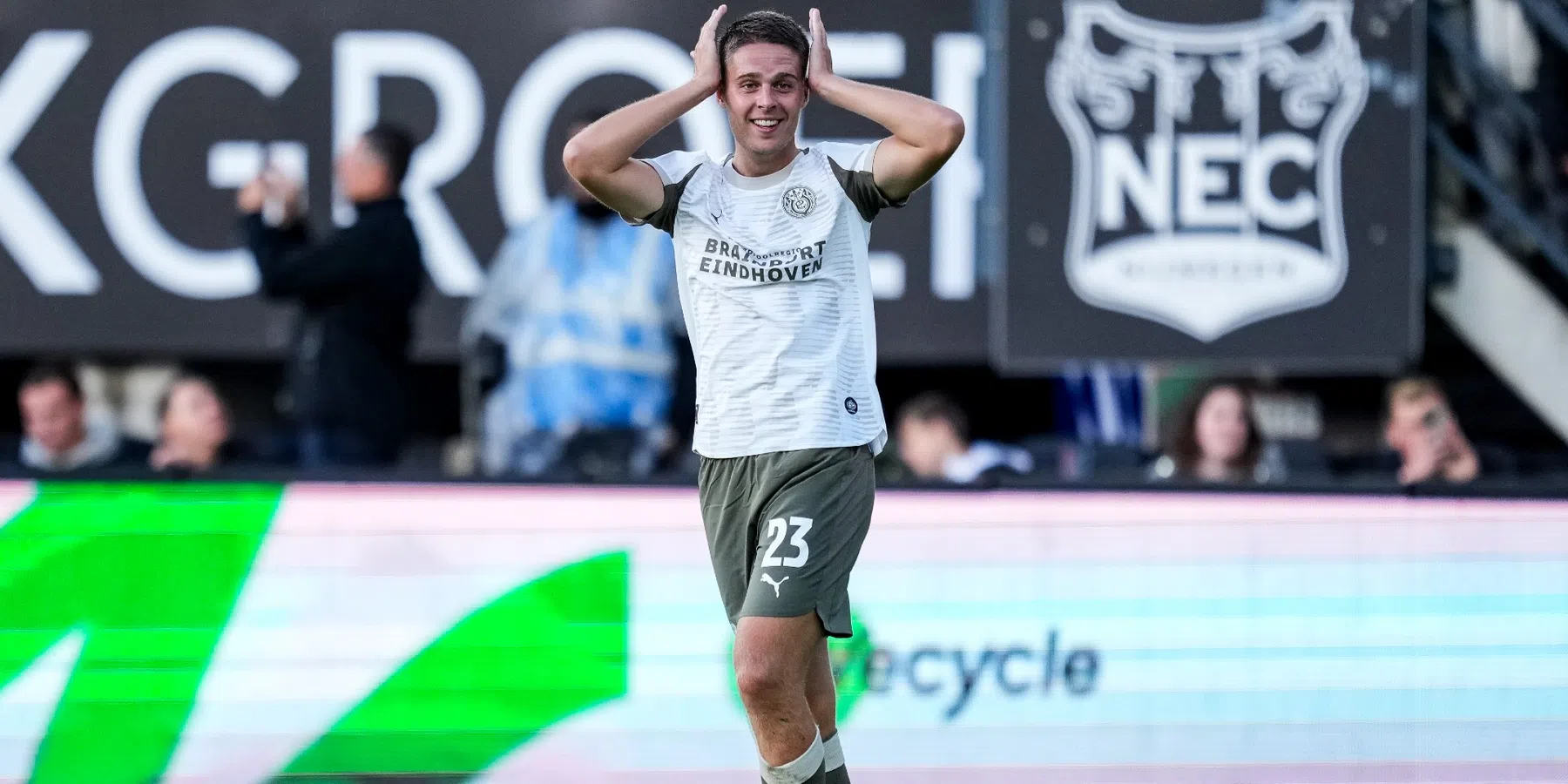 Veerman laakt wedstrijd tegen NEC: 'Had niets met voetbal te maken'