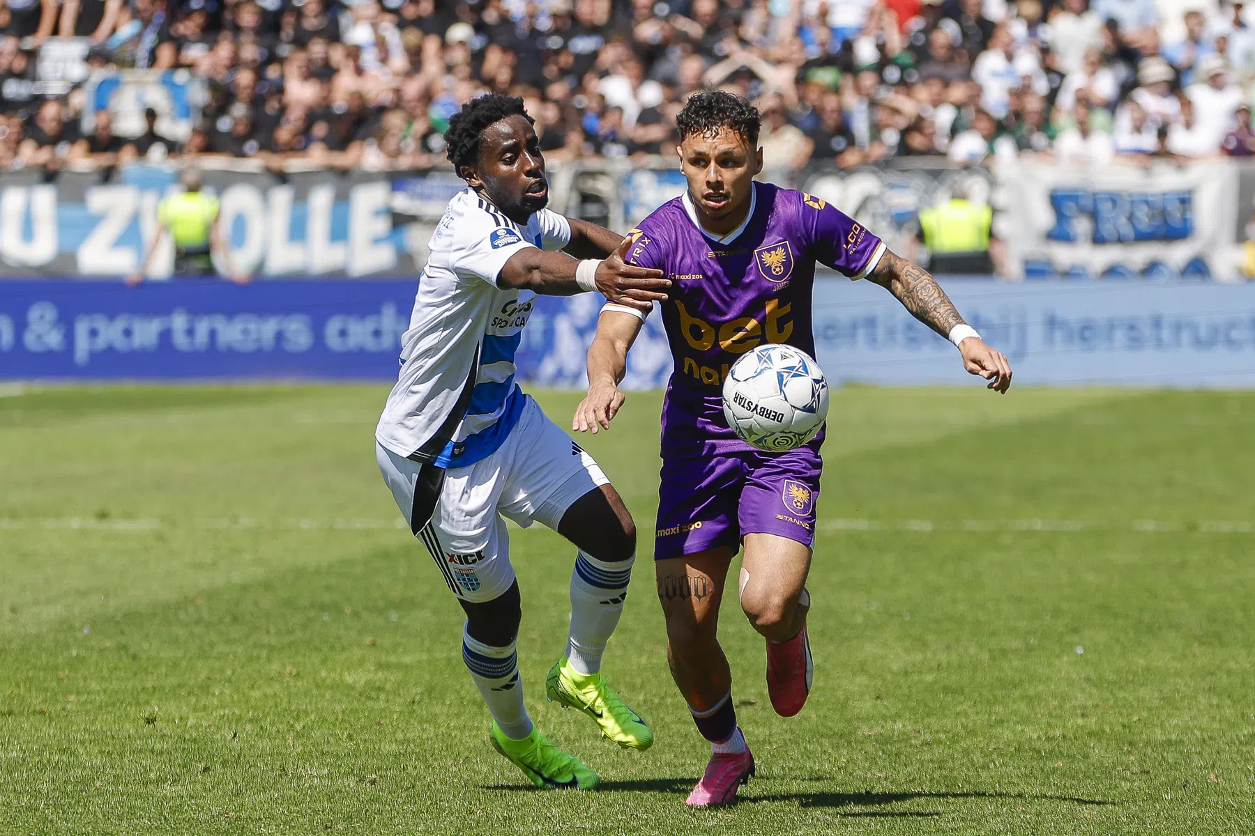 Waar en hoe laat kun je PEC Zwolle - Go Ahead Eagles live kijken? | VoetbalNieuws