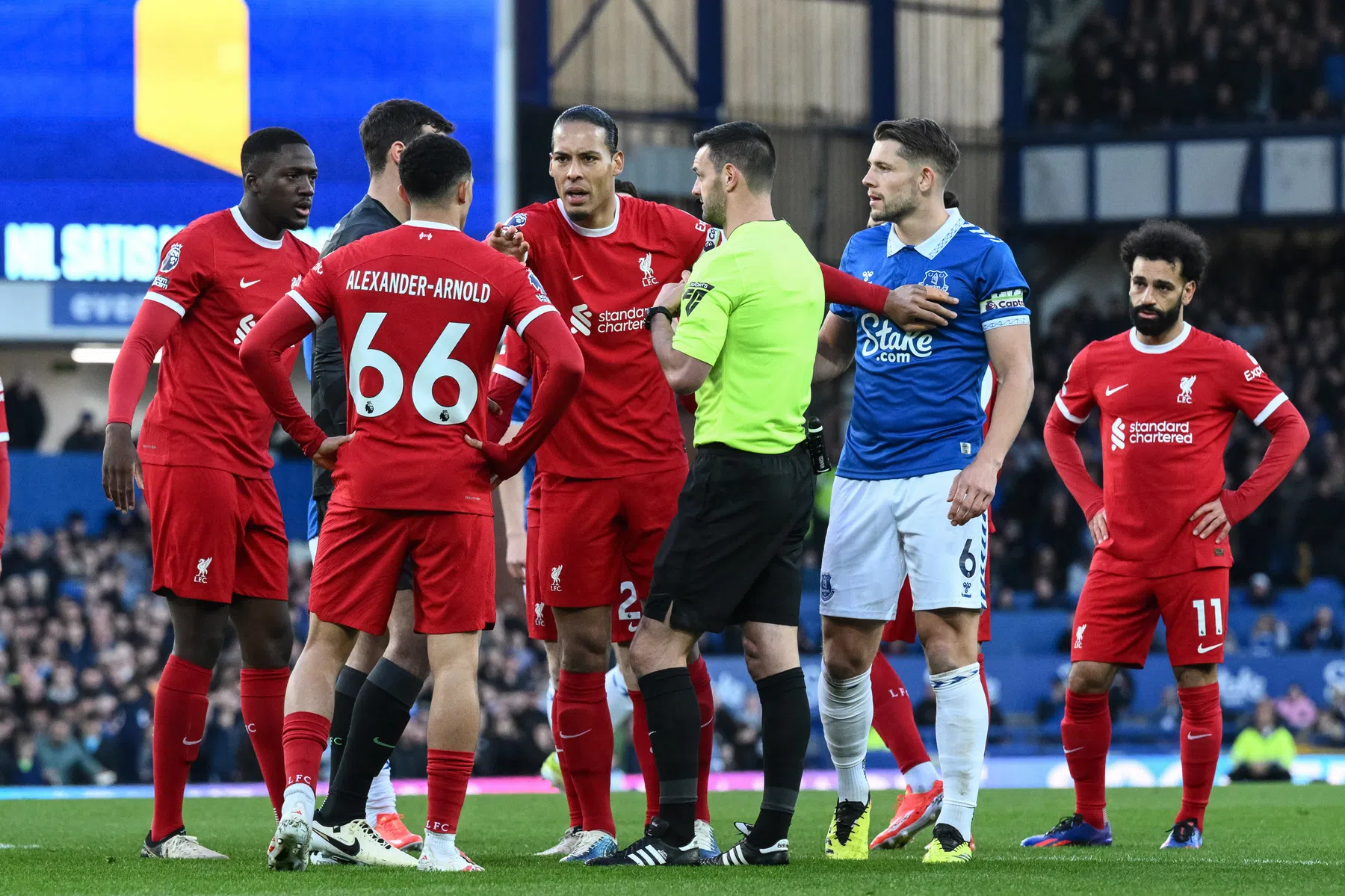 Waar en hoe laat kun je Liverpool - Everton live kijken? | VoetbalNieuws
