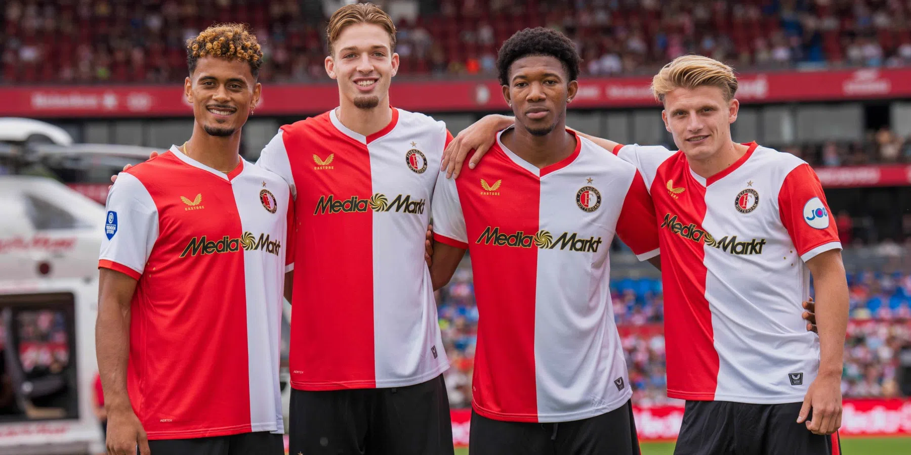 Te Kloese in de bres voor dure Feyenoord-aanwinst: 'Zal zijn weg moeten vinden'
