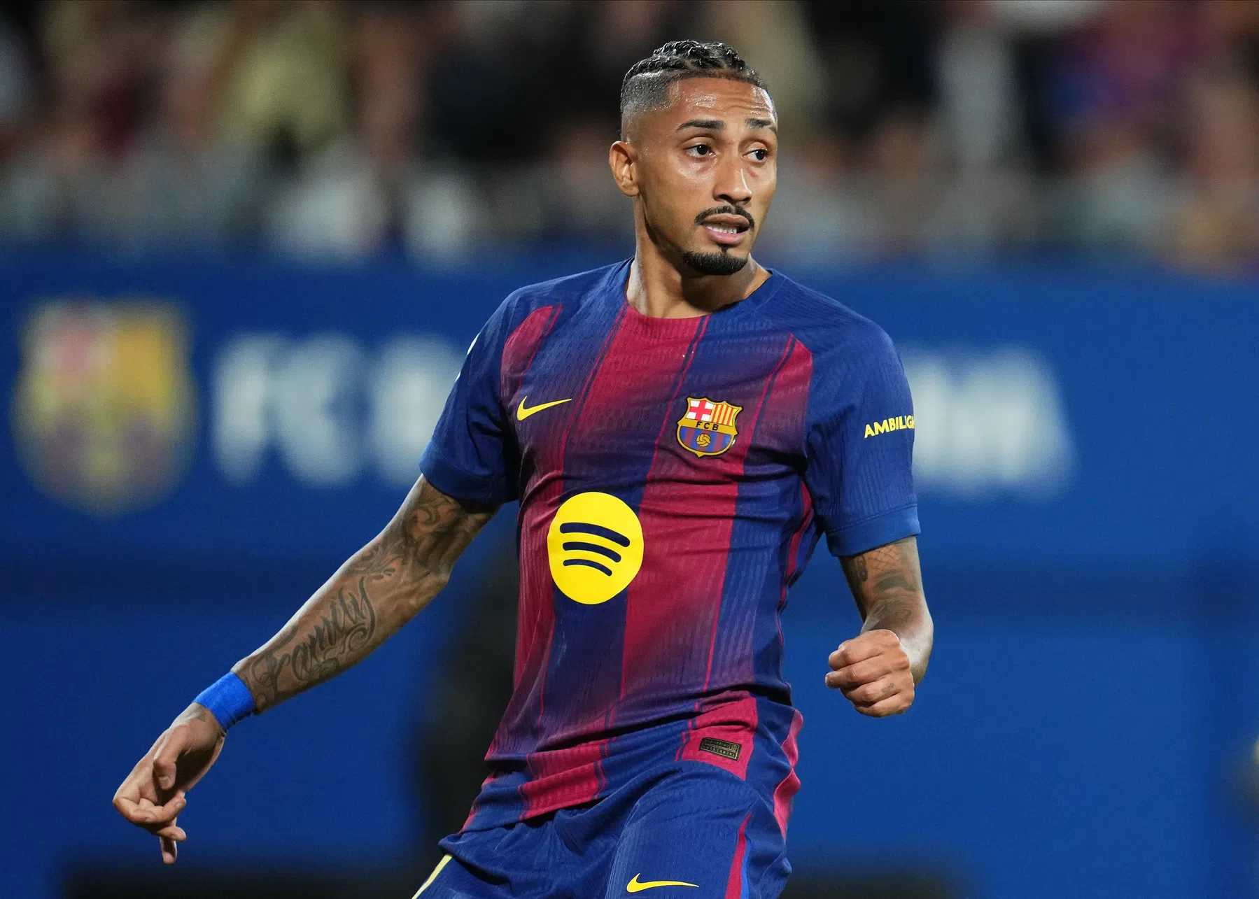 Barcelona mist Raphinha en Garcia tegen PSG in CL-topper | VoetbalNieuws