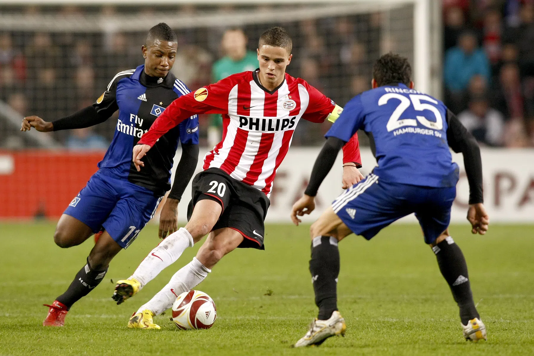 Hoe deed PSV het historisch tegen Duitse clubs in Europa? | VoetbalNieuws