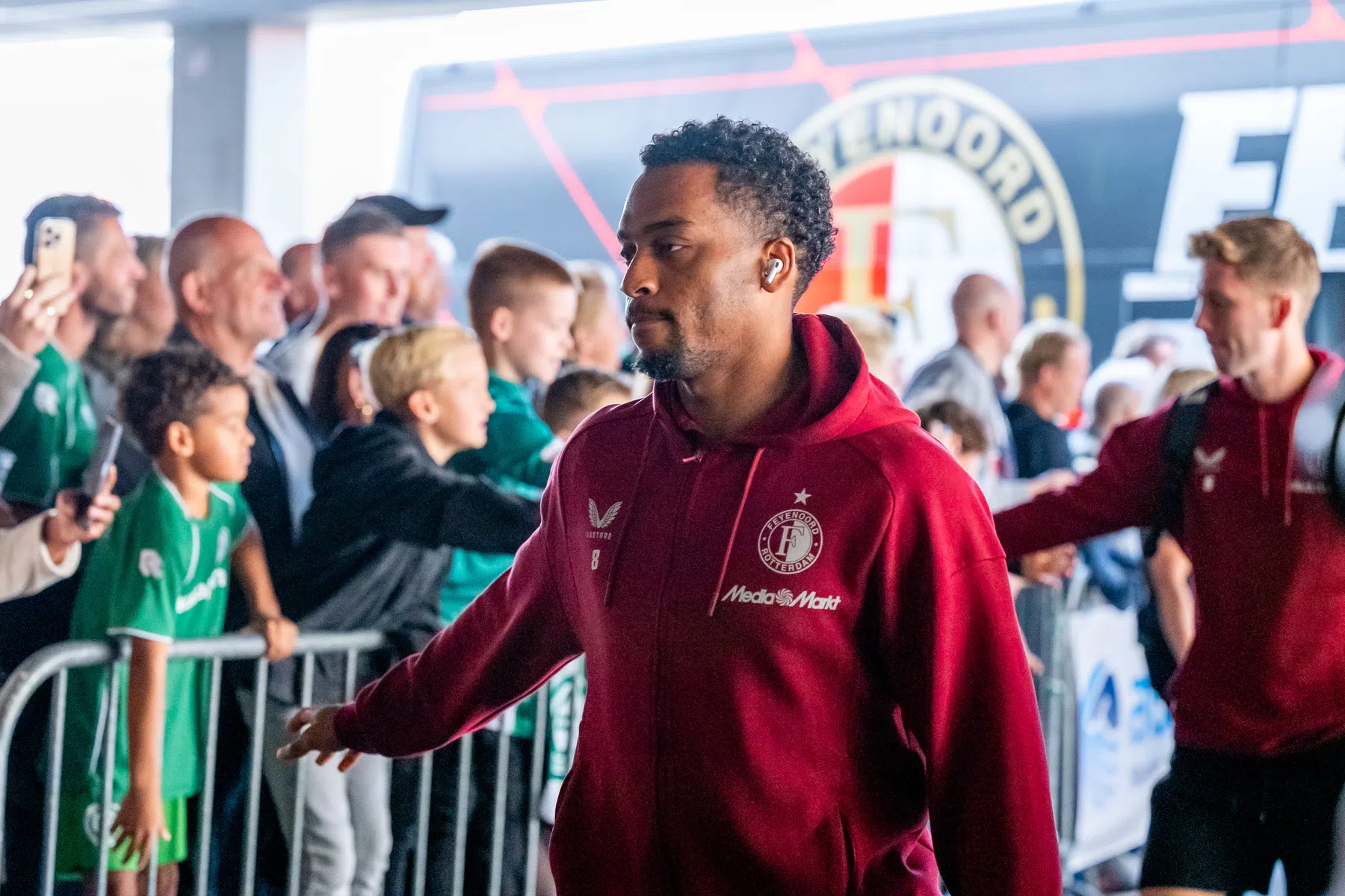 Feyenoord zonder Timber tegen Aston Villa in Europa League | VoetbalNieuws
