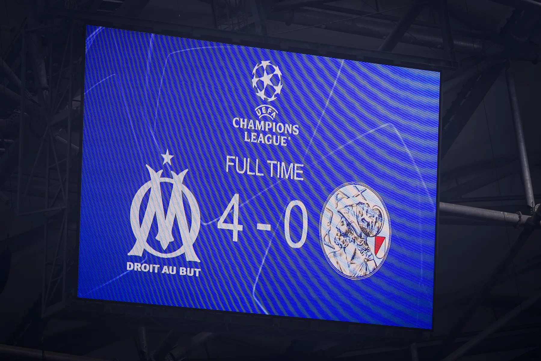 Franse media fileren Ajax na 4-0: 'Tactisch ongedisciplineerd' | VoetbalNieuws