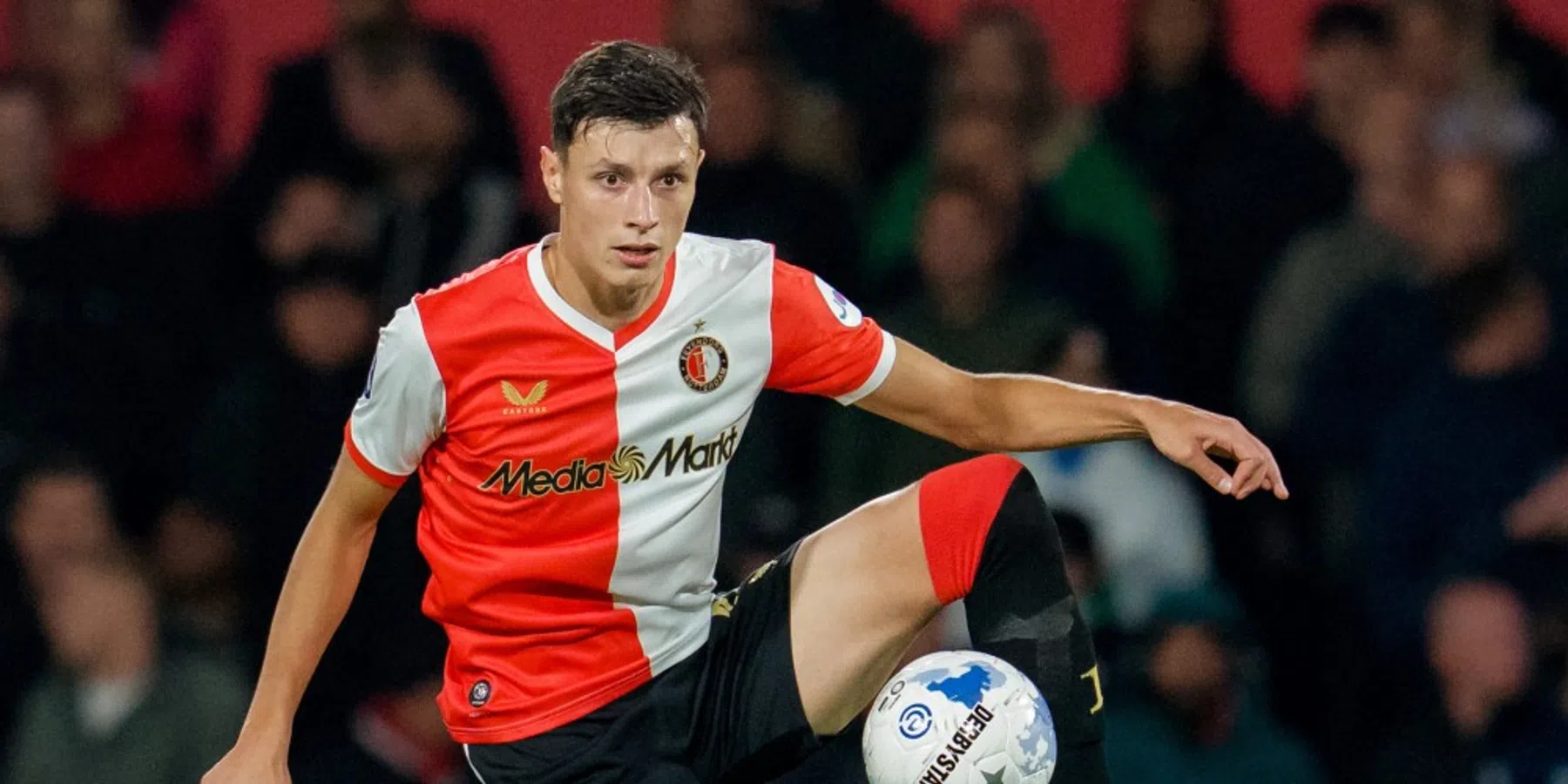 Ahmedhodzic spreekt zich uit: dit zegt de verdediger over zijn tijd bij Feyenoord