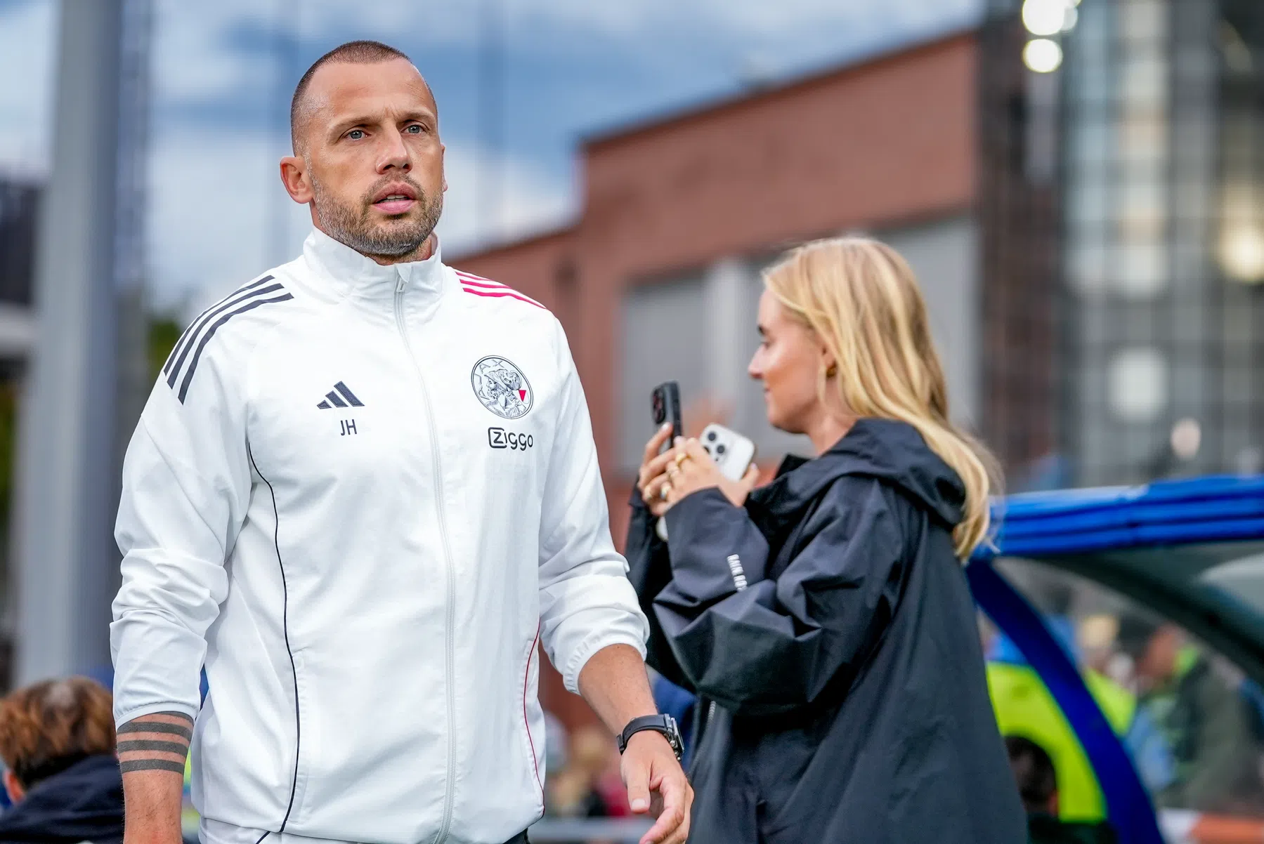 Ajax ontslaat John Heitinga na zwakke seizoenstart | VoetbalNieuws