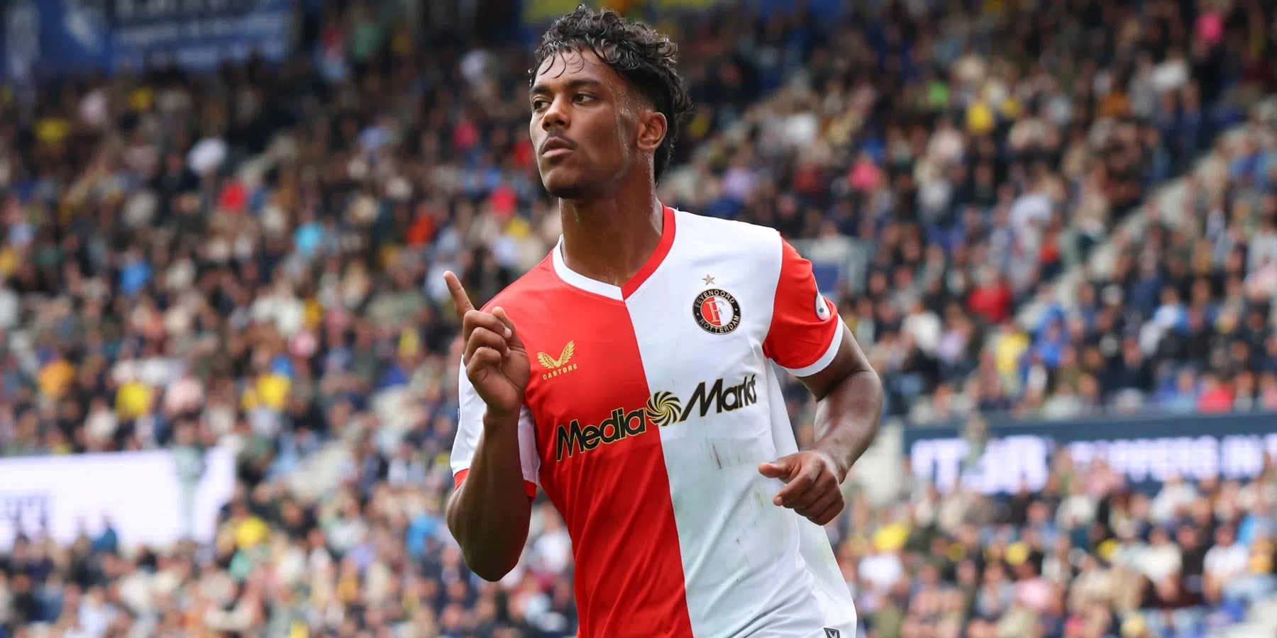 Reiziger ziet Sliti afhaken voor Jong Oranje: Feyenoorder als vervanger opgeroepen