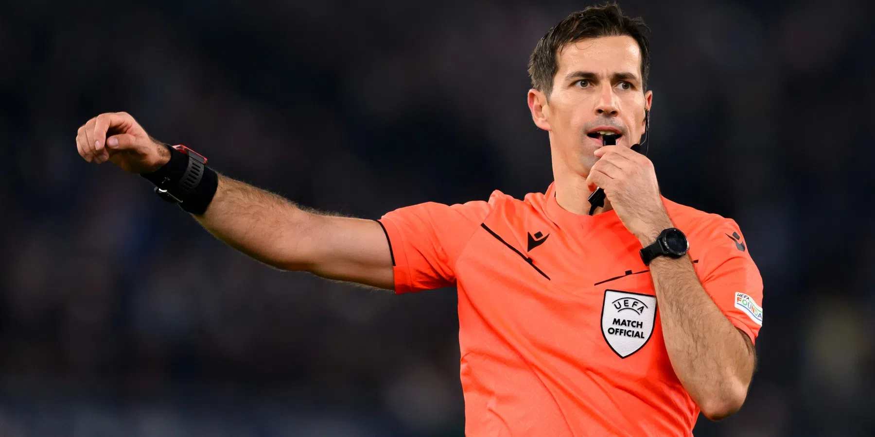 Deze scheidsrechter fluit het WK-kwalificatieduel tussen Malta en Oranje