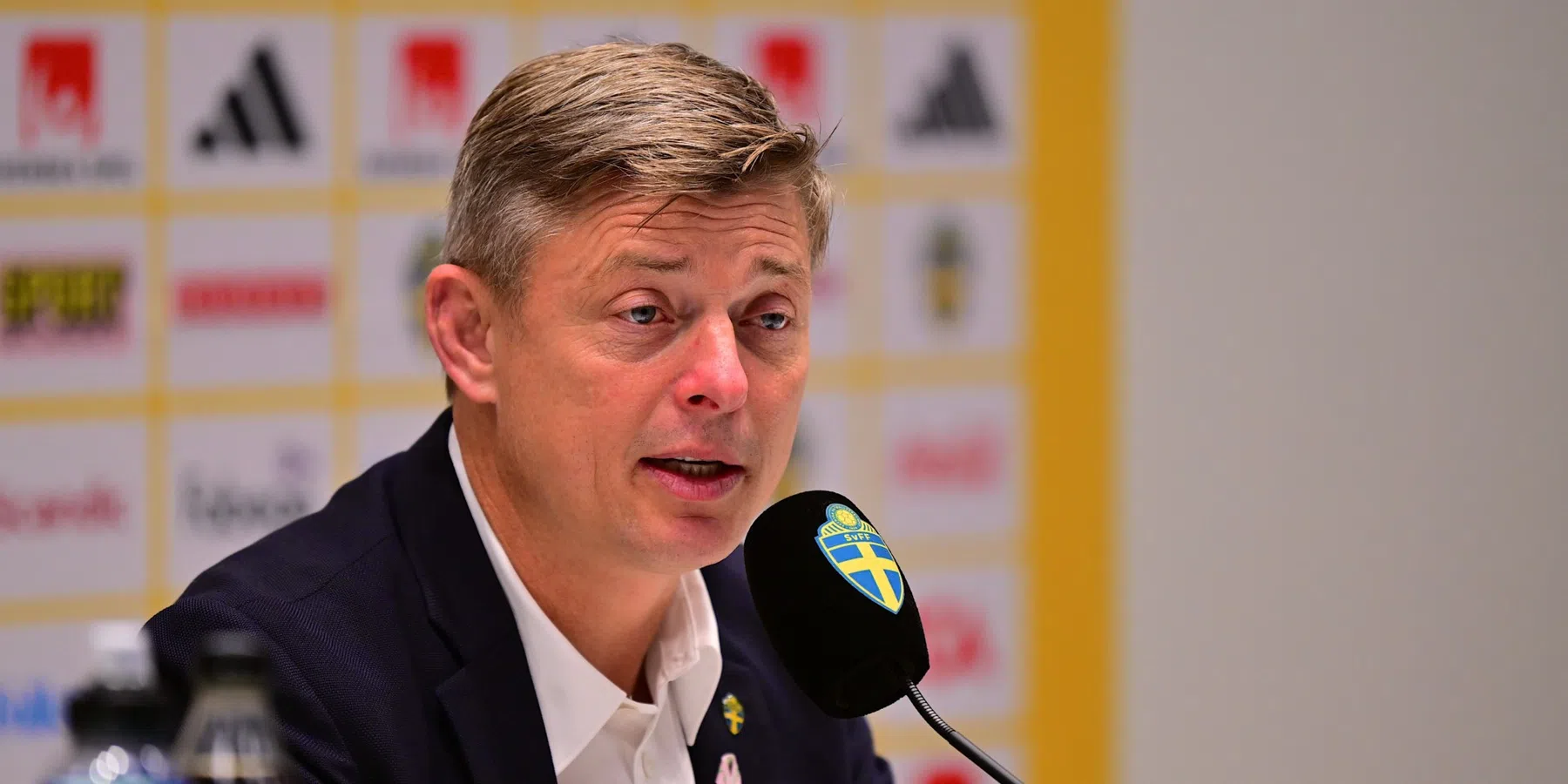 Tomasson zwaar onder druk in Zweden: dit is waarom een ontslag op de loer ligt