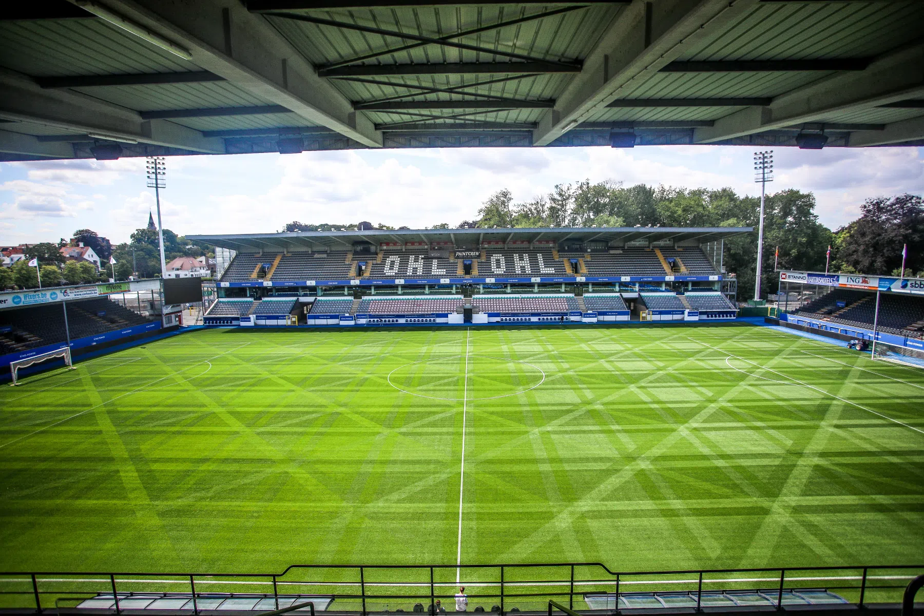 FC Twente speelt tegen OH Leuven in Den Dreef Stadion | VoetbalNieuws