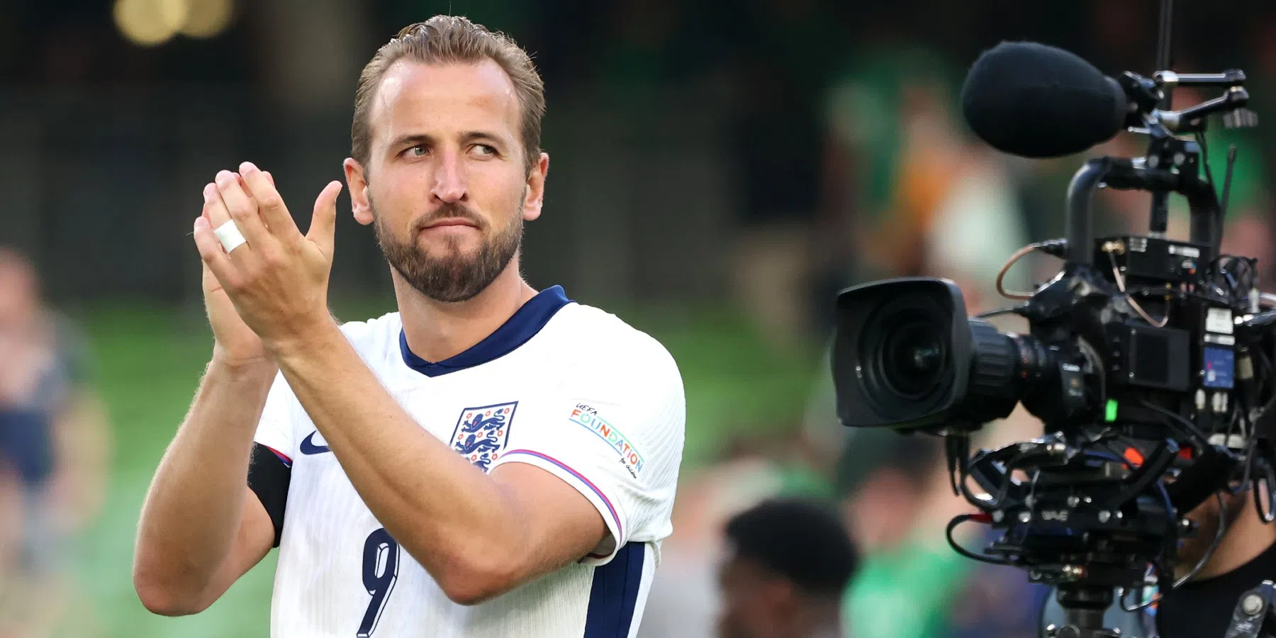 Kane weet van geen ophouden en schiet record van Lineker uit de boeken