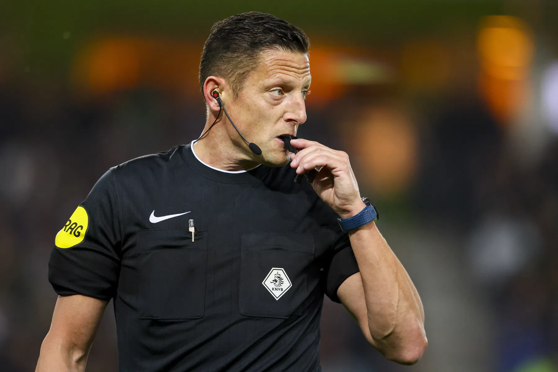 Manschot fluit Ajax – AZ, Makkelie naar NAC – PEC | VoetbalNieuws