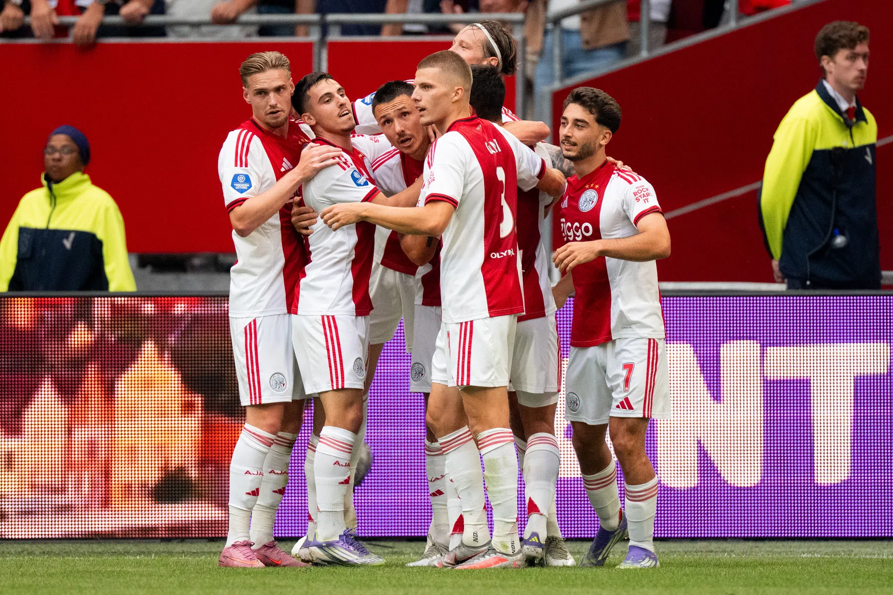 Eredivisie: waar kijk je Ajax - AZ live op 18 oktober? | VoetbalNieuws