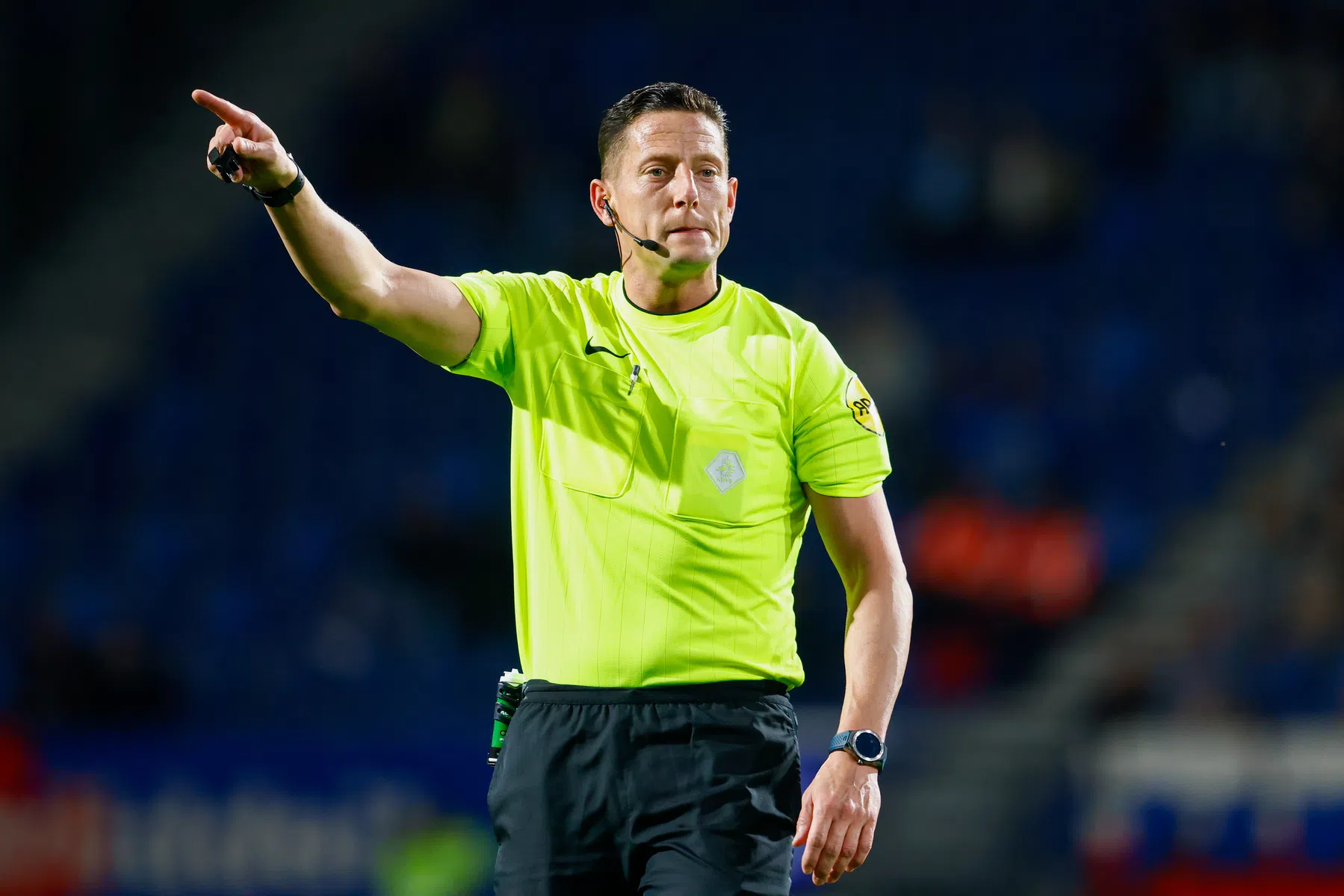 Wie is de scheidsrechter bij Ajax - AZ op 18 oktober? | VoetbalNieuws