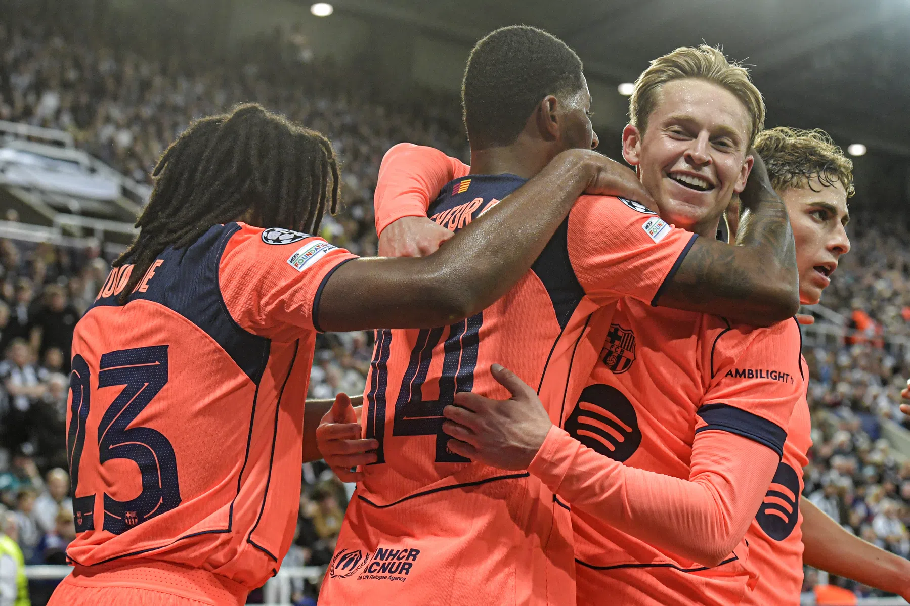 Frenkie de Jong: ‘Ik heb nooit aan vertrekken bij Barça gedacht’ | VoetbalNieuws