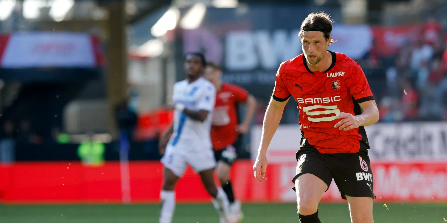 'Oranje-international staat voor opvallende stap hogerop in Frankrijk'